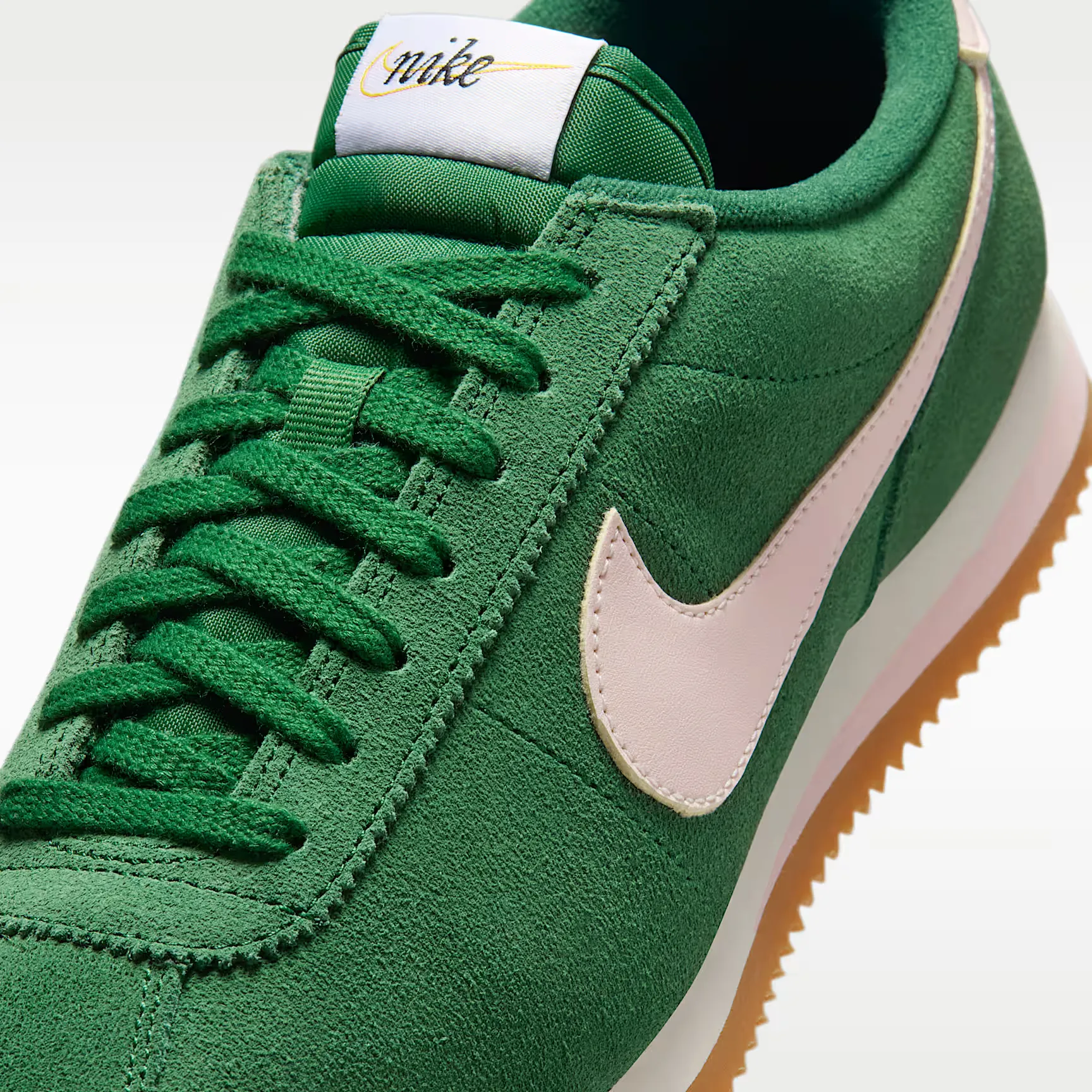 000000_Nike-Cortez-WMNS_Sport-Green-Pink-Foam_IB1857-301_img6