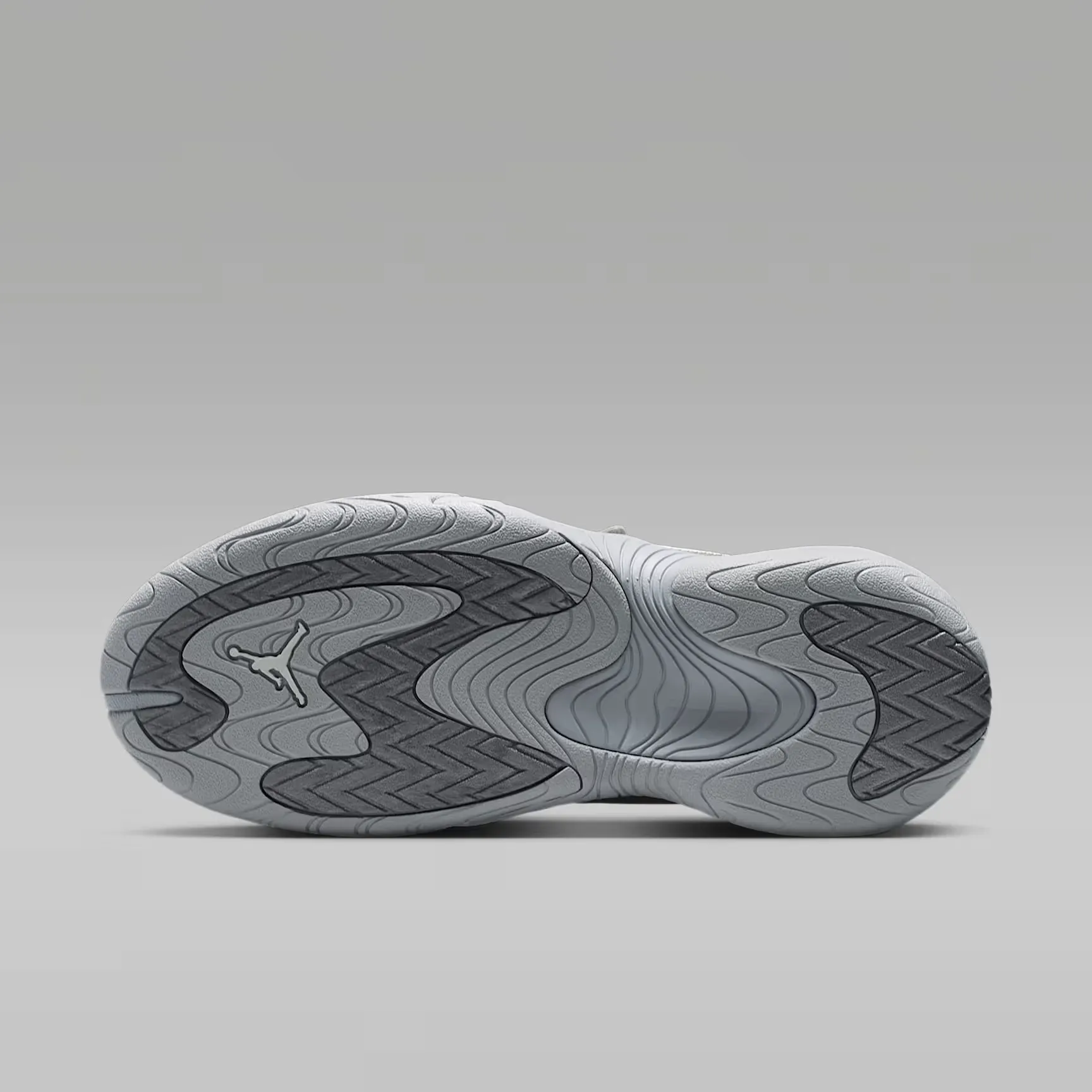 000000_Jordan-Pointe-WMNS_Metallic-Silver_IB8597-002_img1