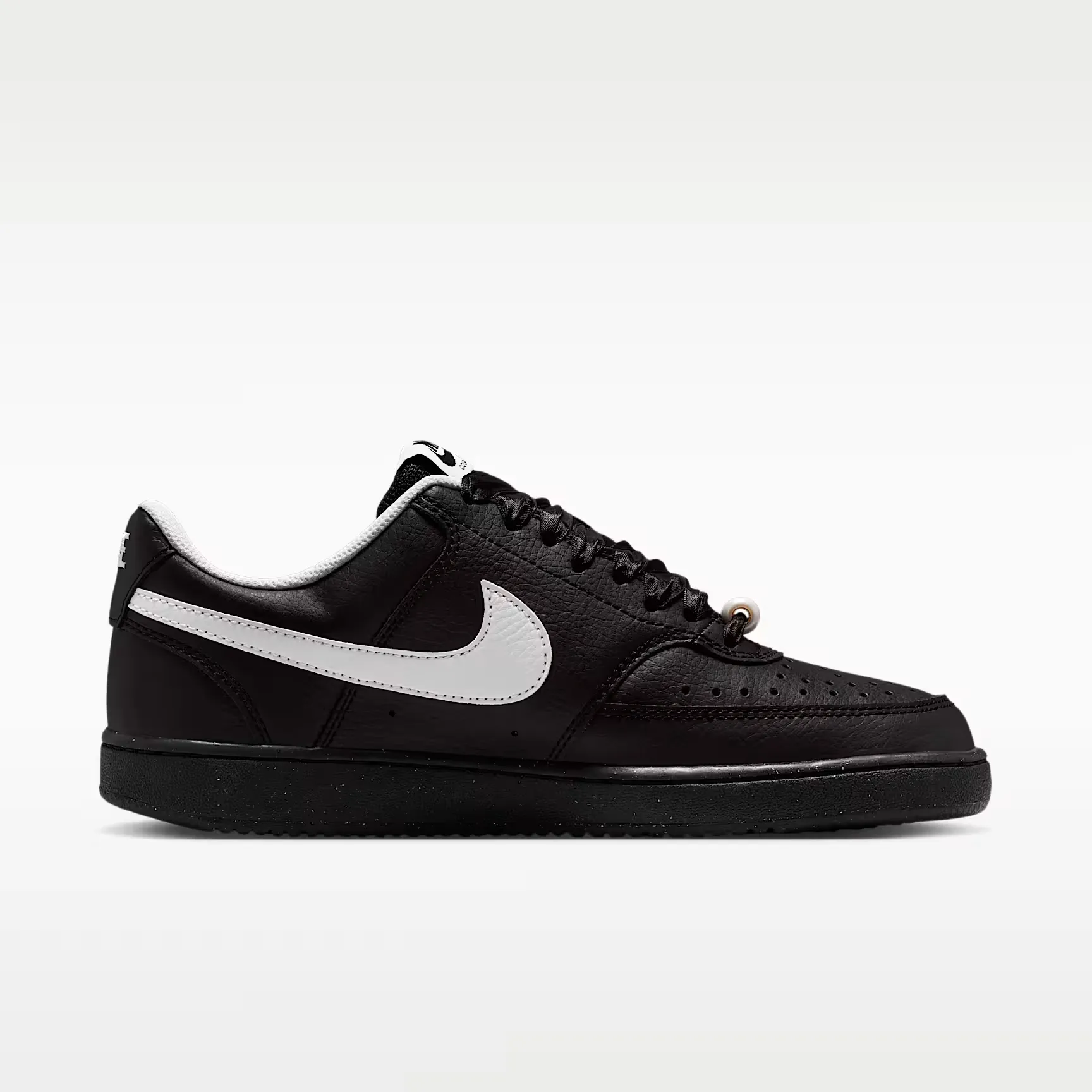 000000_Nike-Court-Vision-Low-WMNS_Black-White_IB6652-001_img2