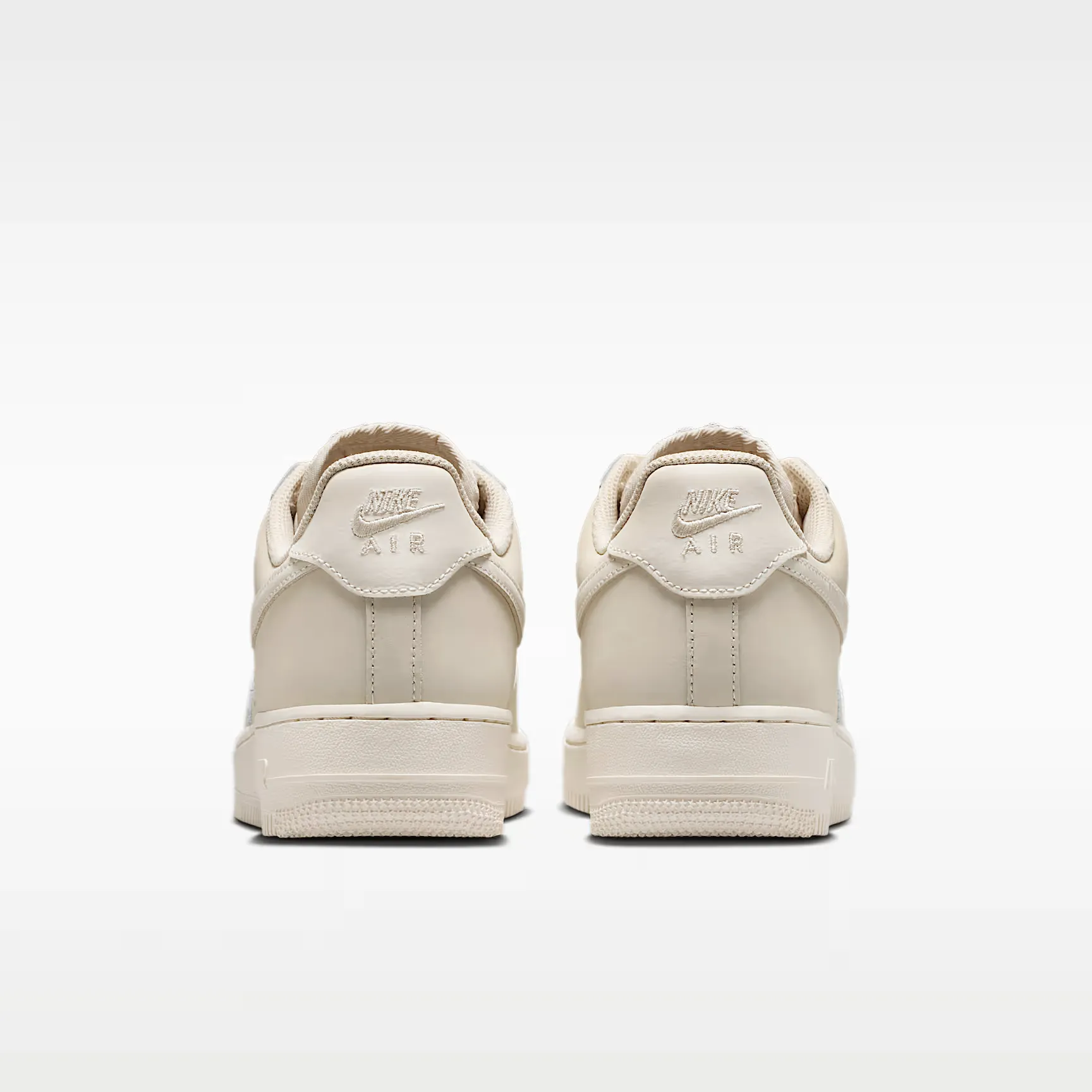 000000_Nike-Air-Force-1-Retro-Premium-WMNS_Oatmeal_IR0871-100_img5