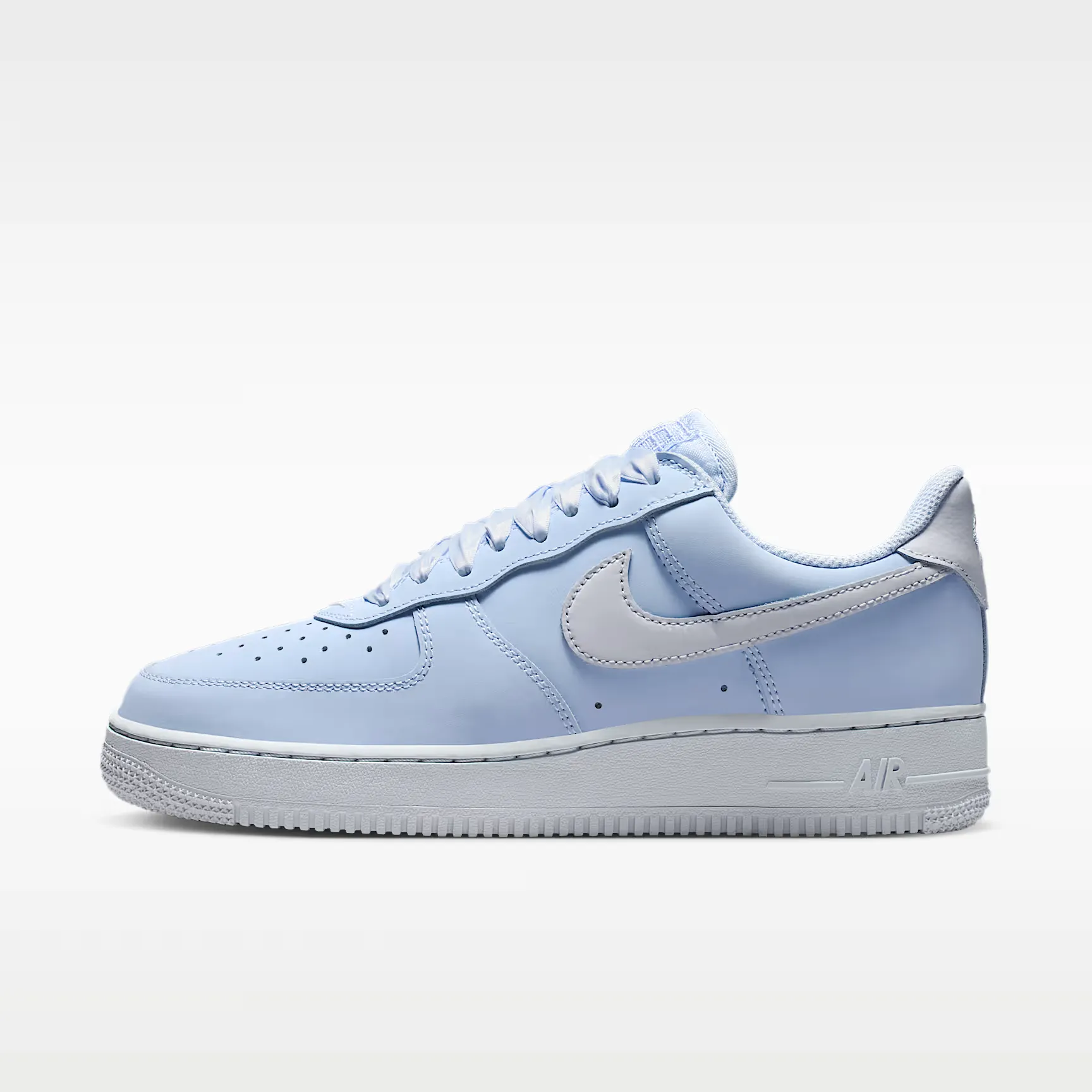 000000_Nike-Air-Force-1-Retro-Premium-WMNS_Hydrogen-Blue_IR0871-400_img0
