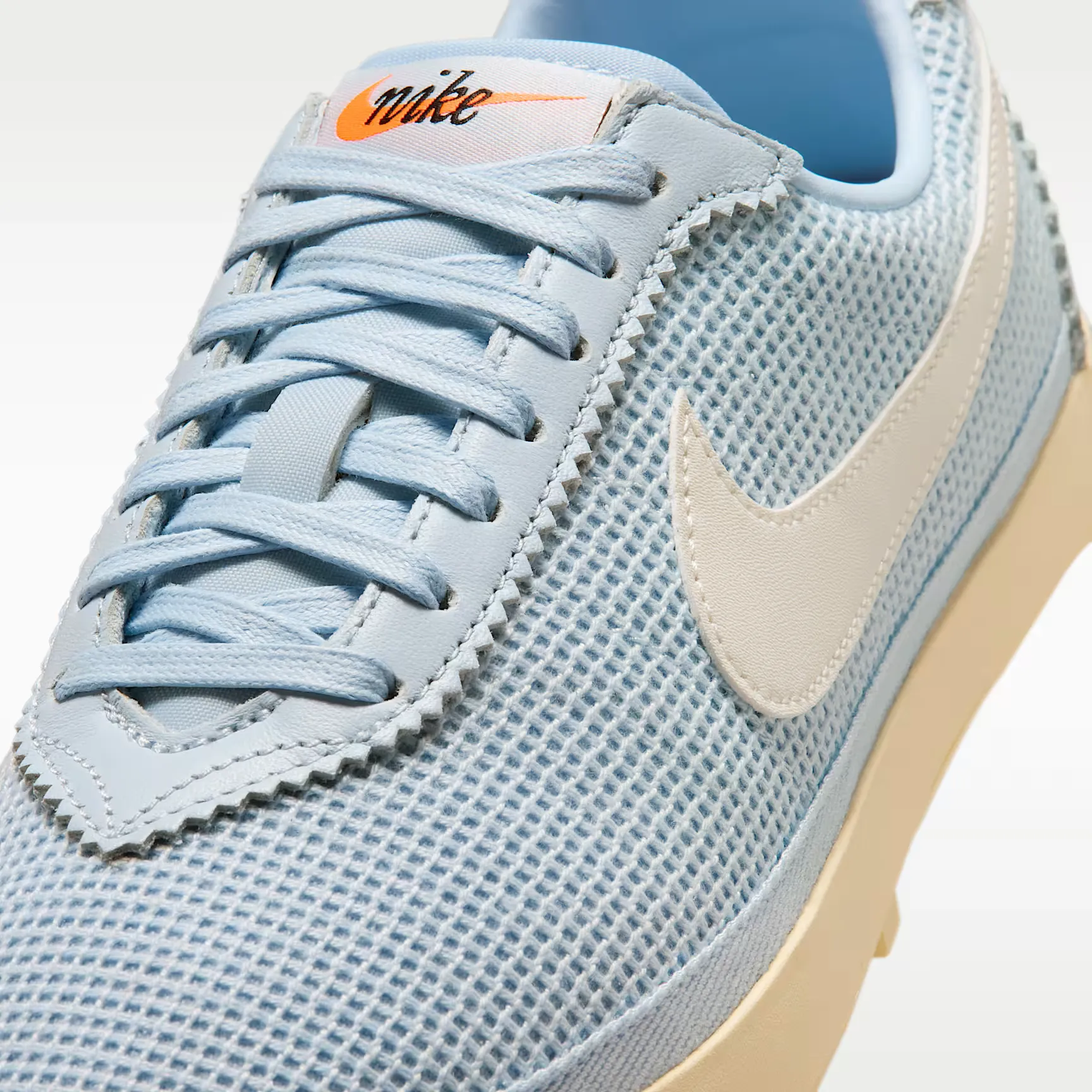 000000_Nike-Astrograbber-Textile-WMNS_Hydrogen-Blue-Muslin_II1248-400_img6