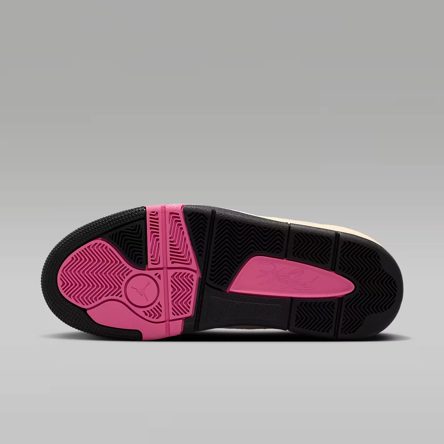 000000_Jordan-Flight-Court-SE-WMNS_Anthracite-Pinksicle_II0596-001_img1