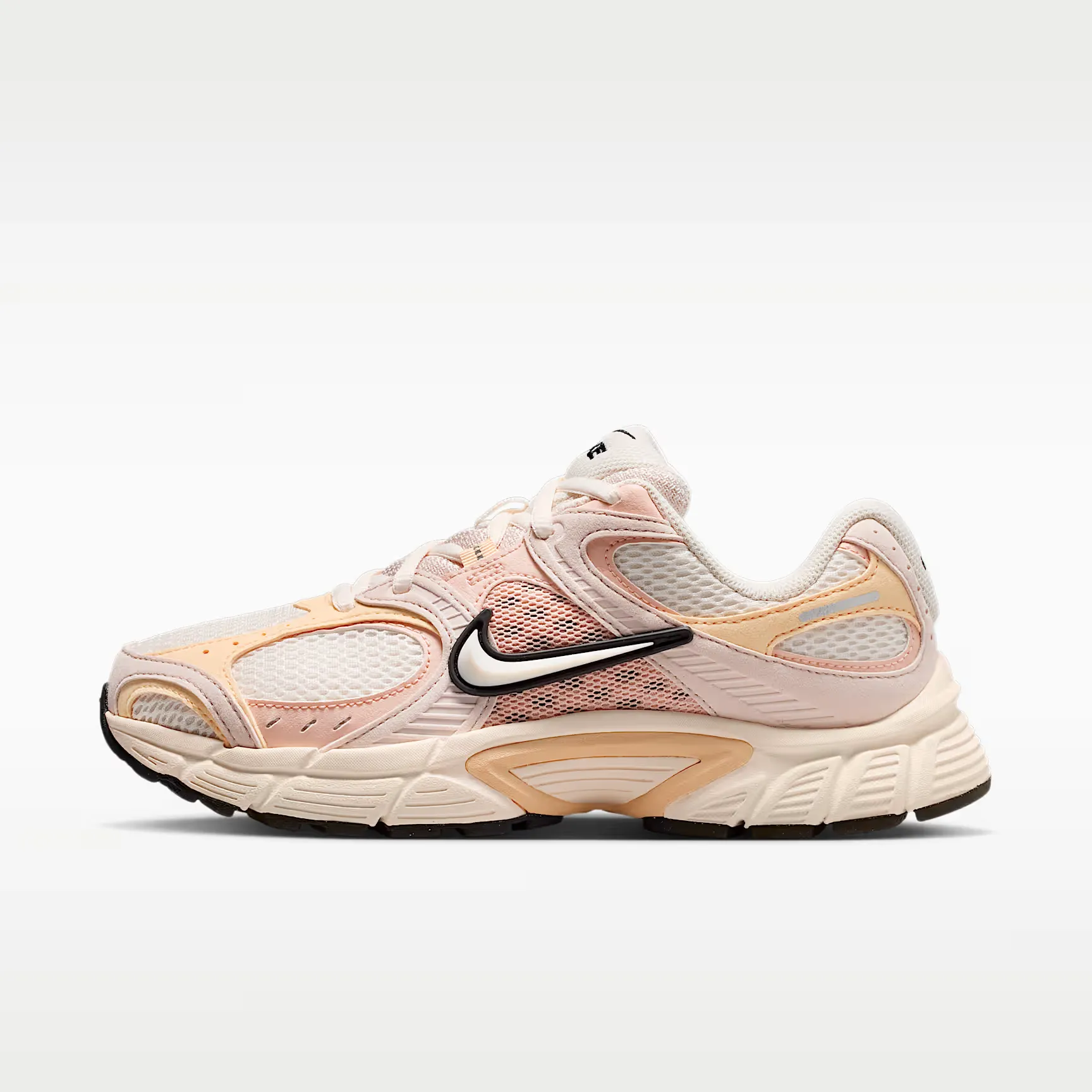 000000_Nike-V5-RNR-WMNS_Chalk-Silt-Red_II6294-102_img0