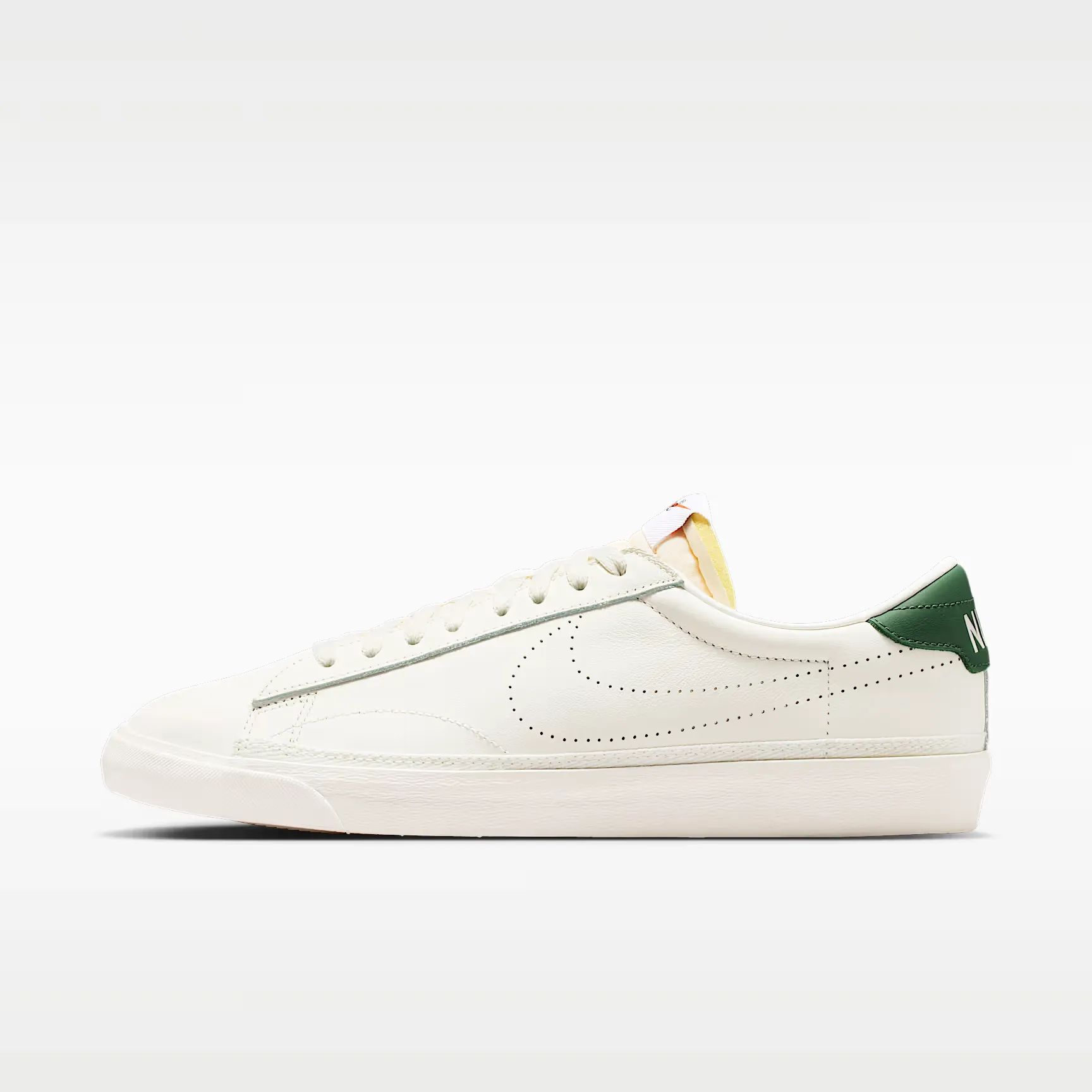000000_Nike-Tennis-Classic_Sail-Fir_IO1738-133_img0