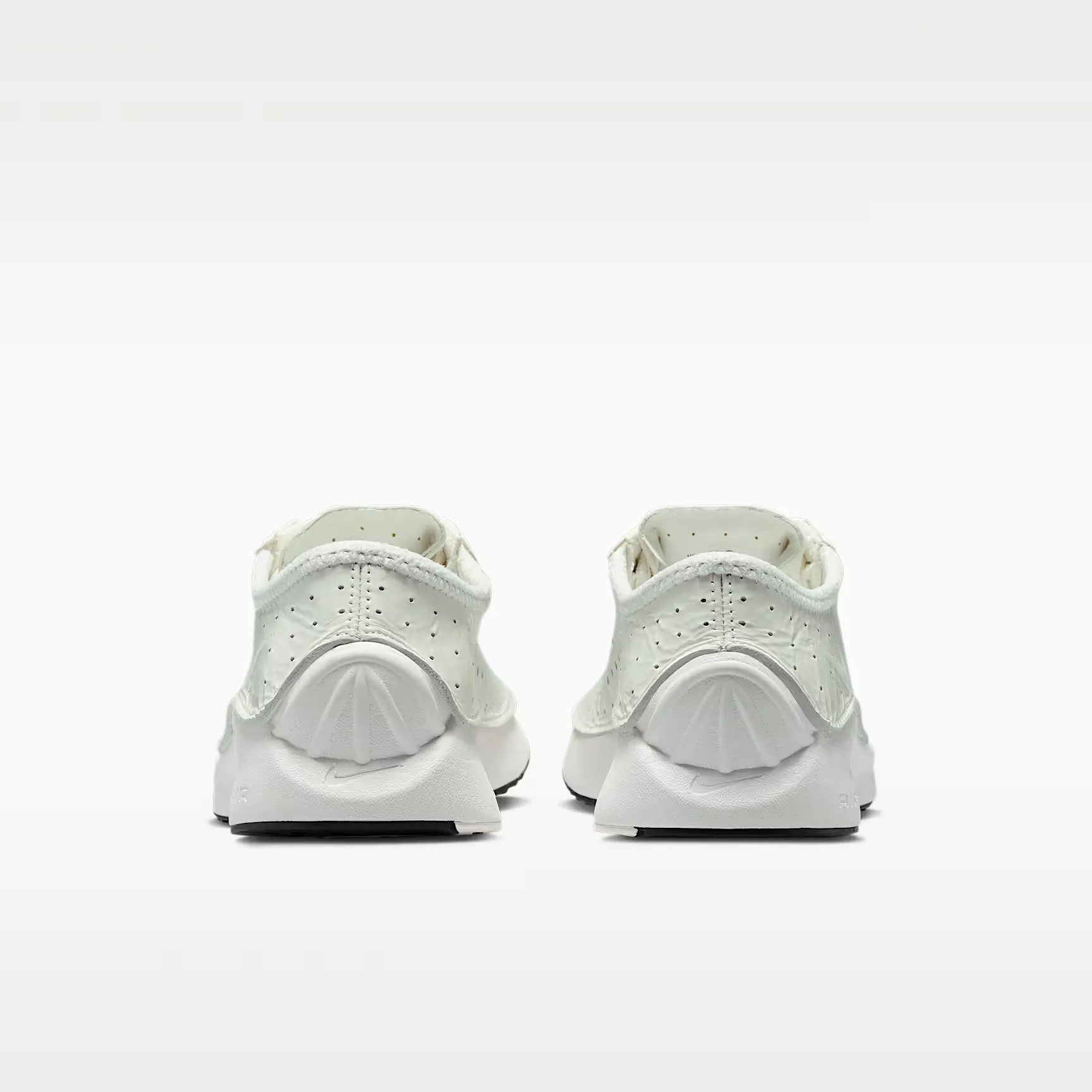 000000_Nike-Air-Superfly-WMNS_Sail-Black_IM5162-100_img5