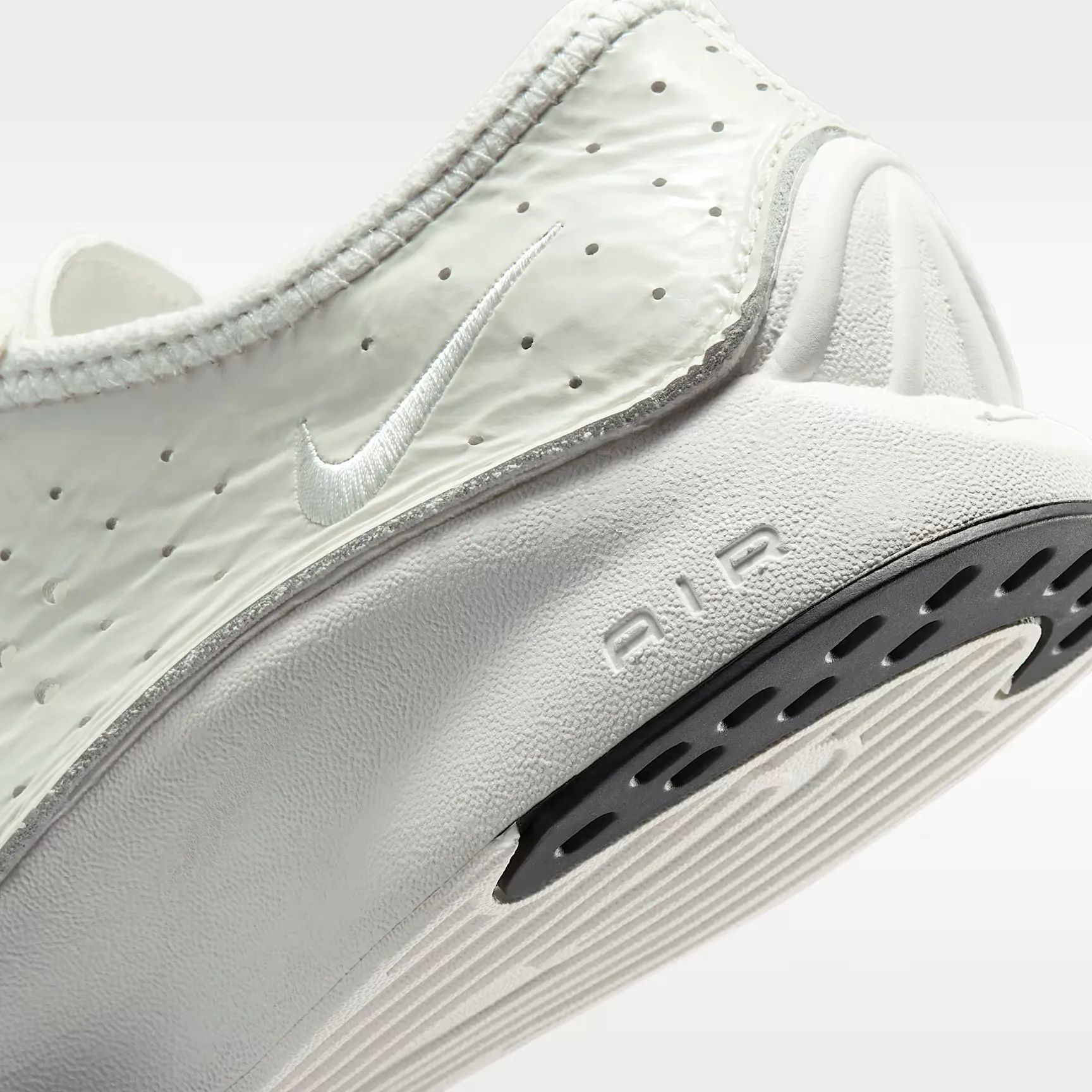 000000_Nike-Air-Superfly-WMNS_Sail-Black_IM5162-100_img7