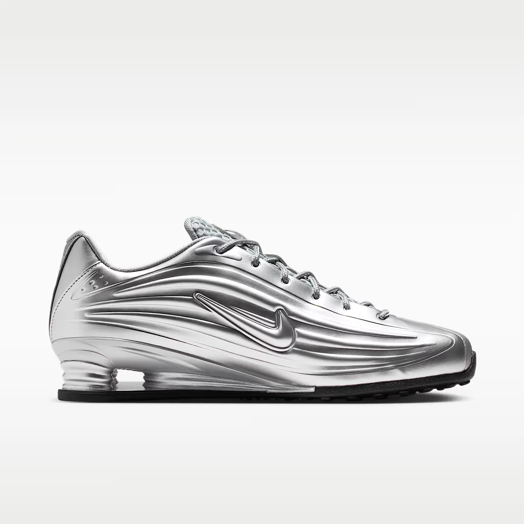000000_Nike-Shox-Z-WMNS_Metallic-Silver-Black_IO7843-002_img2