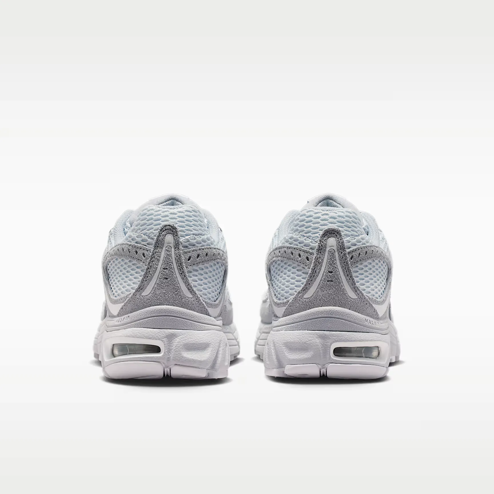 000000_Nike-Air-Max-Moto-2K-SE-WMNS_Pure-Platinum-Wolf-Grey_IO4862-002_img5