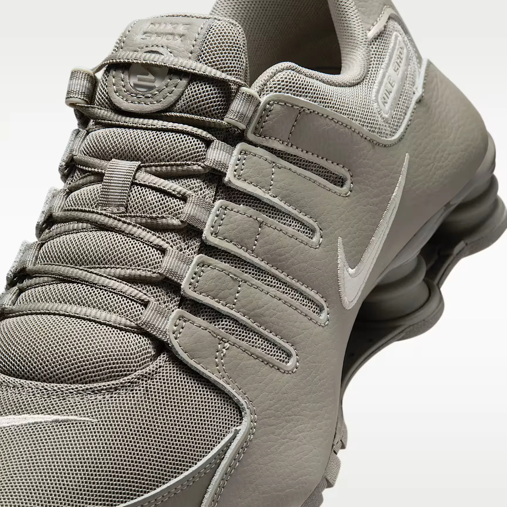 000000_Nike-Shox-NZ_Light-Army_IQ8263-300_img6