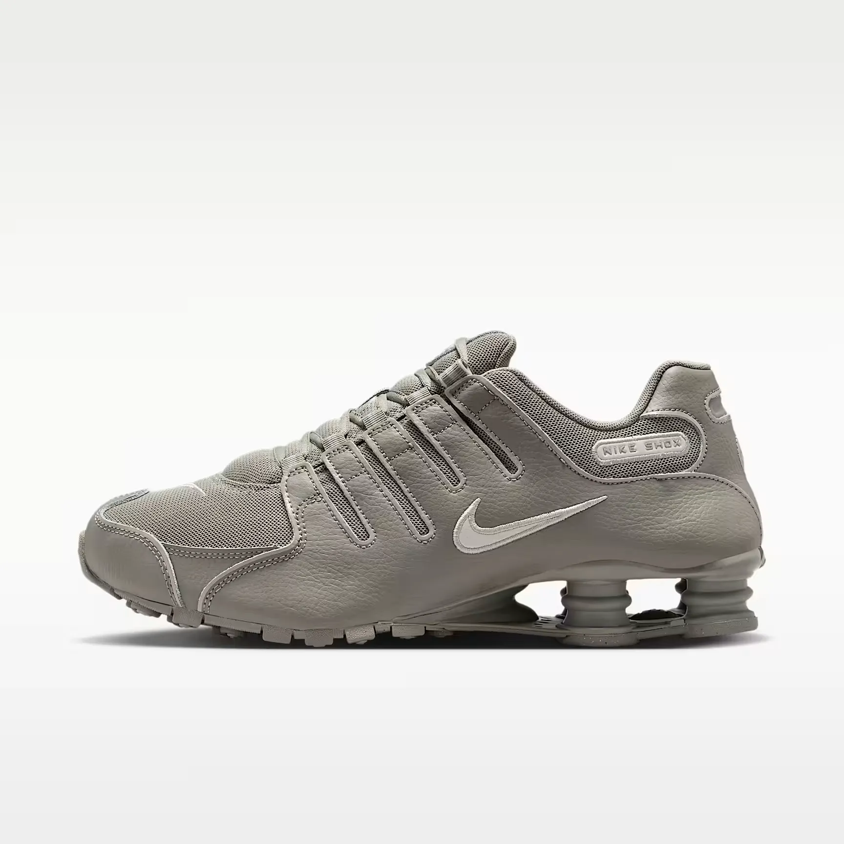 000000_Nike-Shox-NZ_Light-Army_IQ8263-300_img0