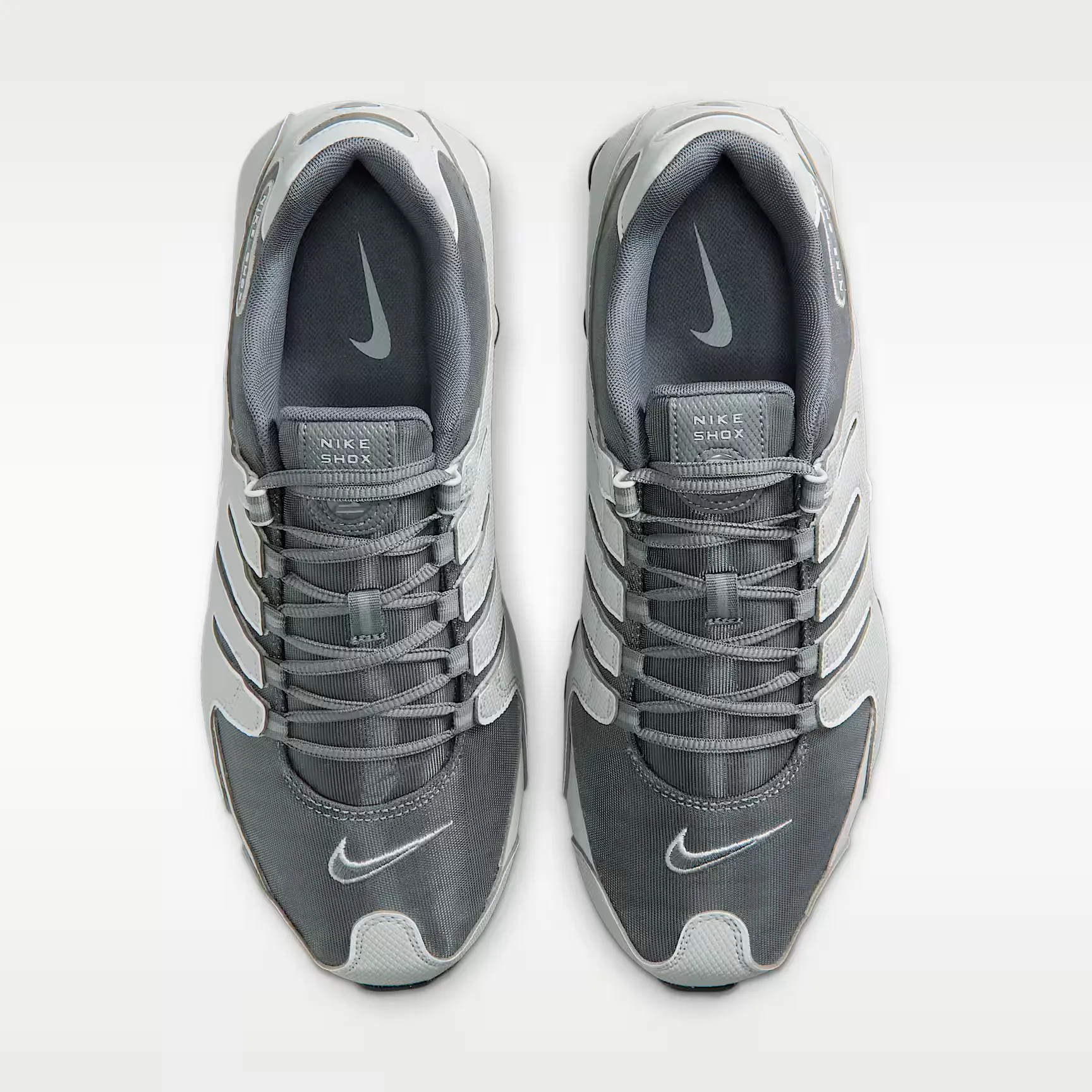 000000_Nike-Shox-NZ_Smoke-Grey_IQ8264-001_img3