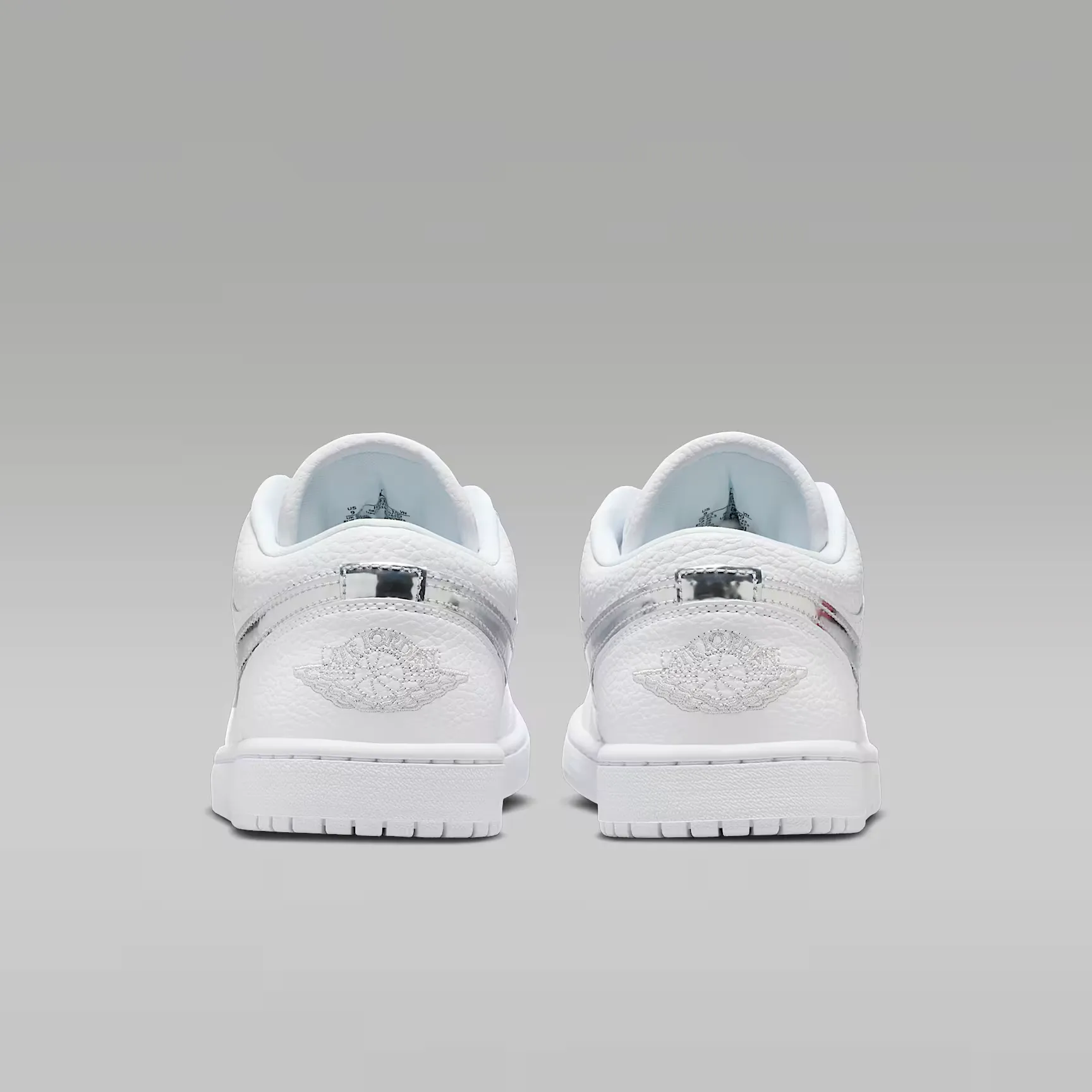 000000_Air-Jordan-1-Low-SE-WMNS_White-Metallic-Silver_IQ9381-100_img5
