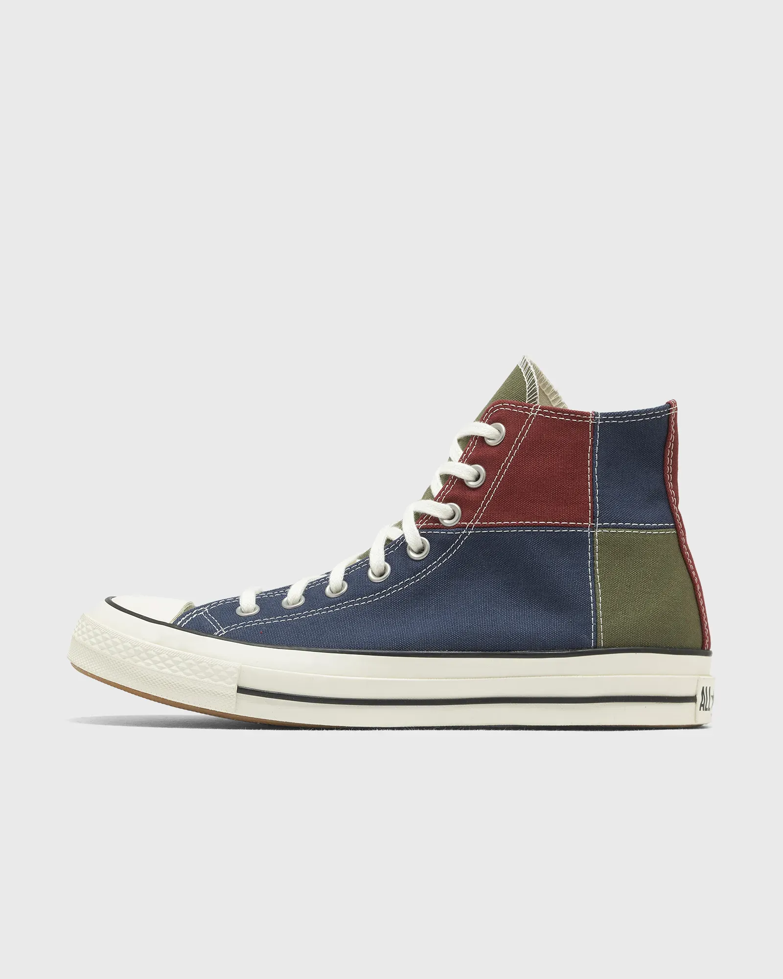 000000_Converse-x-Noah-Chuck-70-Hi_Patchwork_A19717C_img0