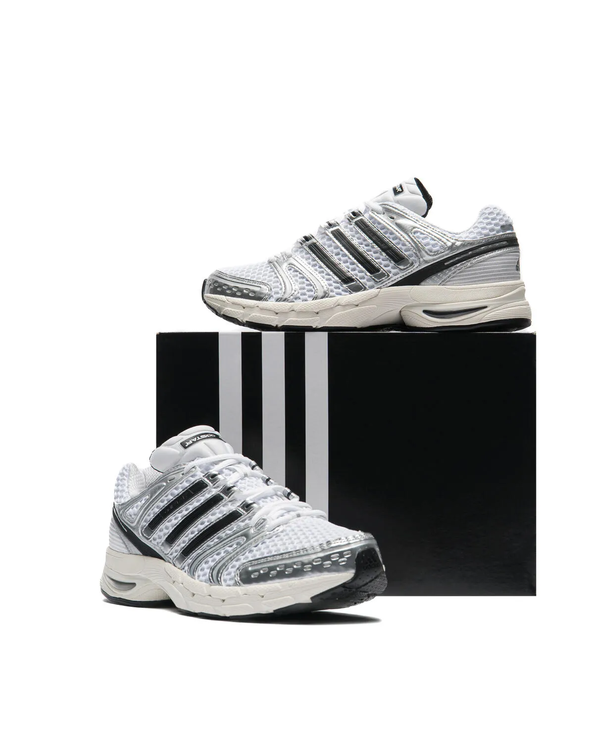 000000_adidas-Adistar-Control-5-WMNS_White-Black-Silver-Metallic_KJ8781_img4