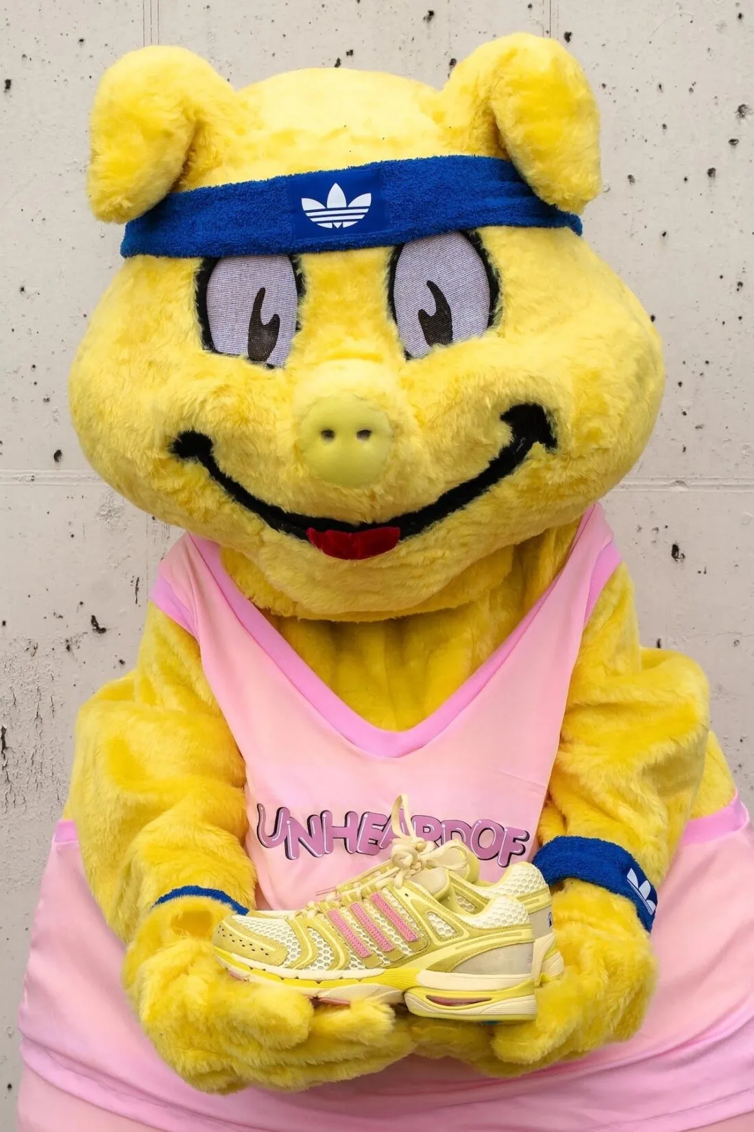 000000_UNheardof-x-adidas-Adistar-Control-5_Cheeseburger_KJ8359_img7