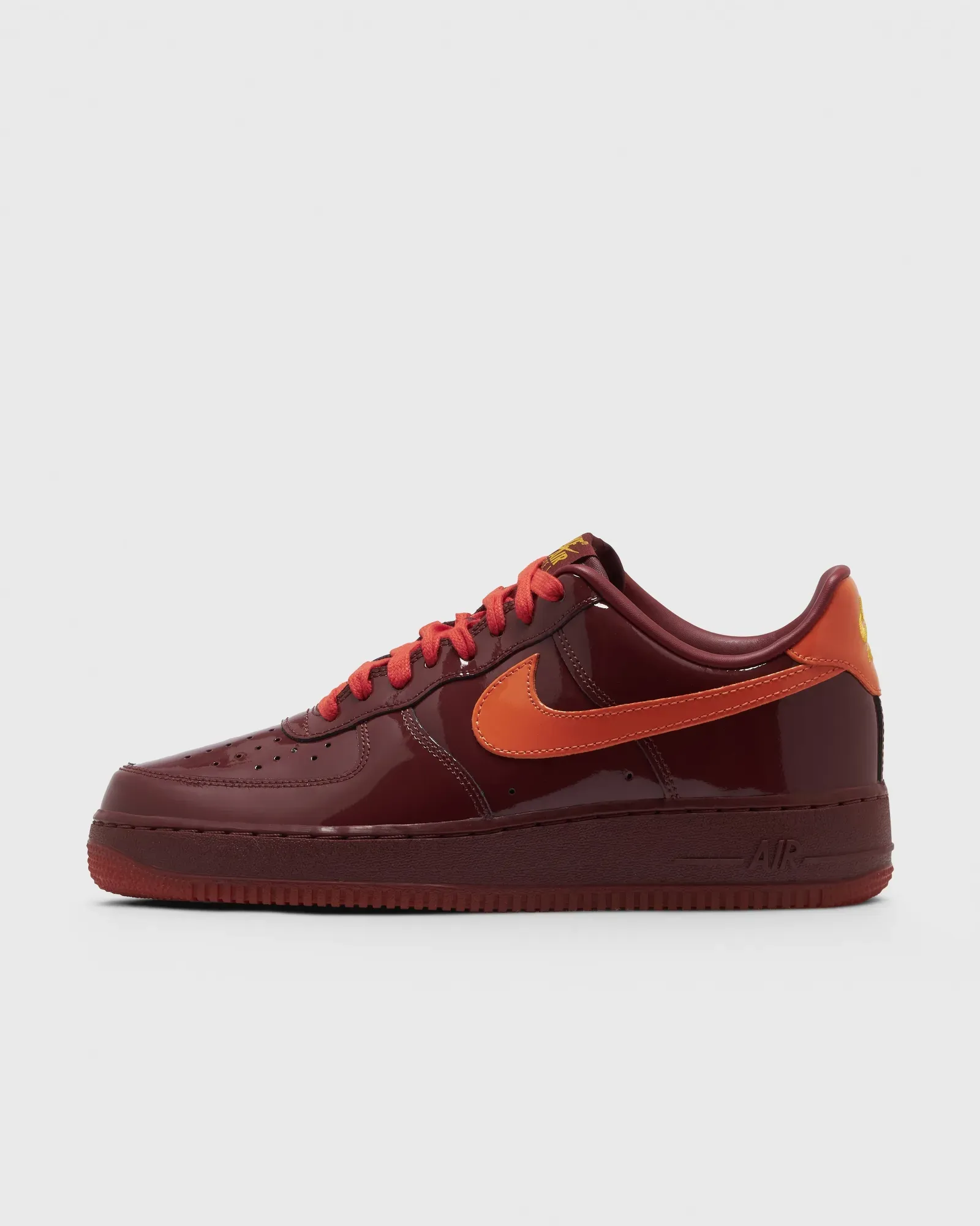 000000_Nike-Air-Force-1-Low-QS_Dark-Team-Red_IO4489-601_img0