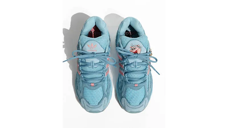 000000_UnheardOf-x-adidas-Adistar-Cushion-3_Piggy-Runners-Blue_JS2973_img1