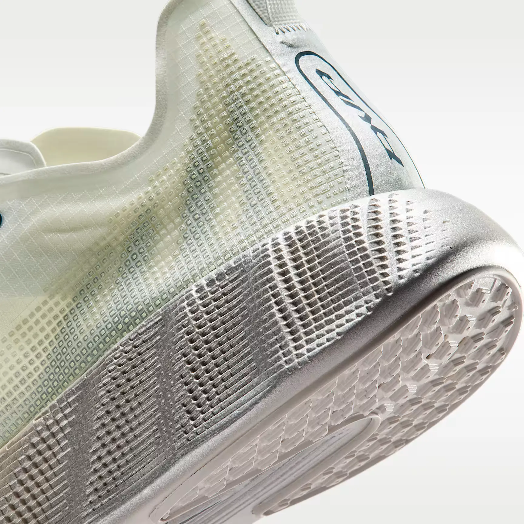 000000_Nike-Ava-X_Metallic-Silver-Alabaster_HM9697-003_img7