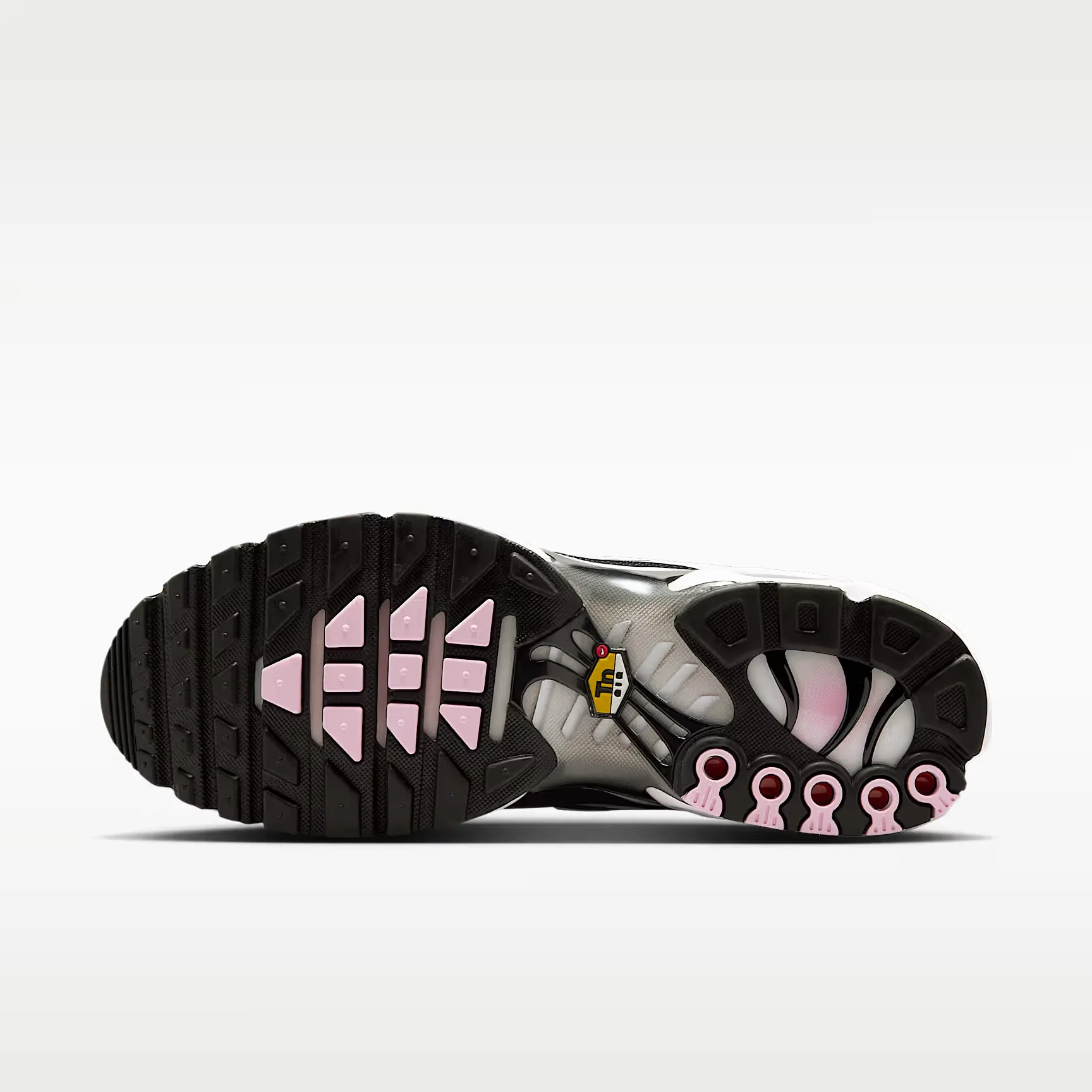 000000_Nike-Air-Max-Plus_Pink-Foam_IU7540-001_img1