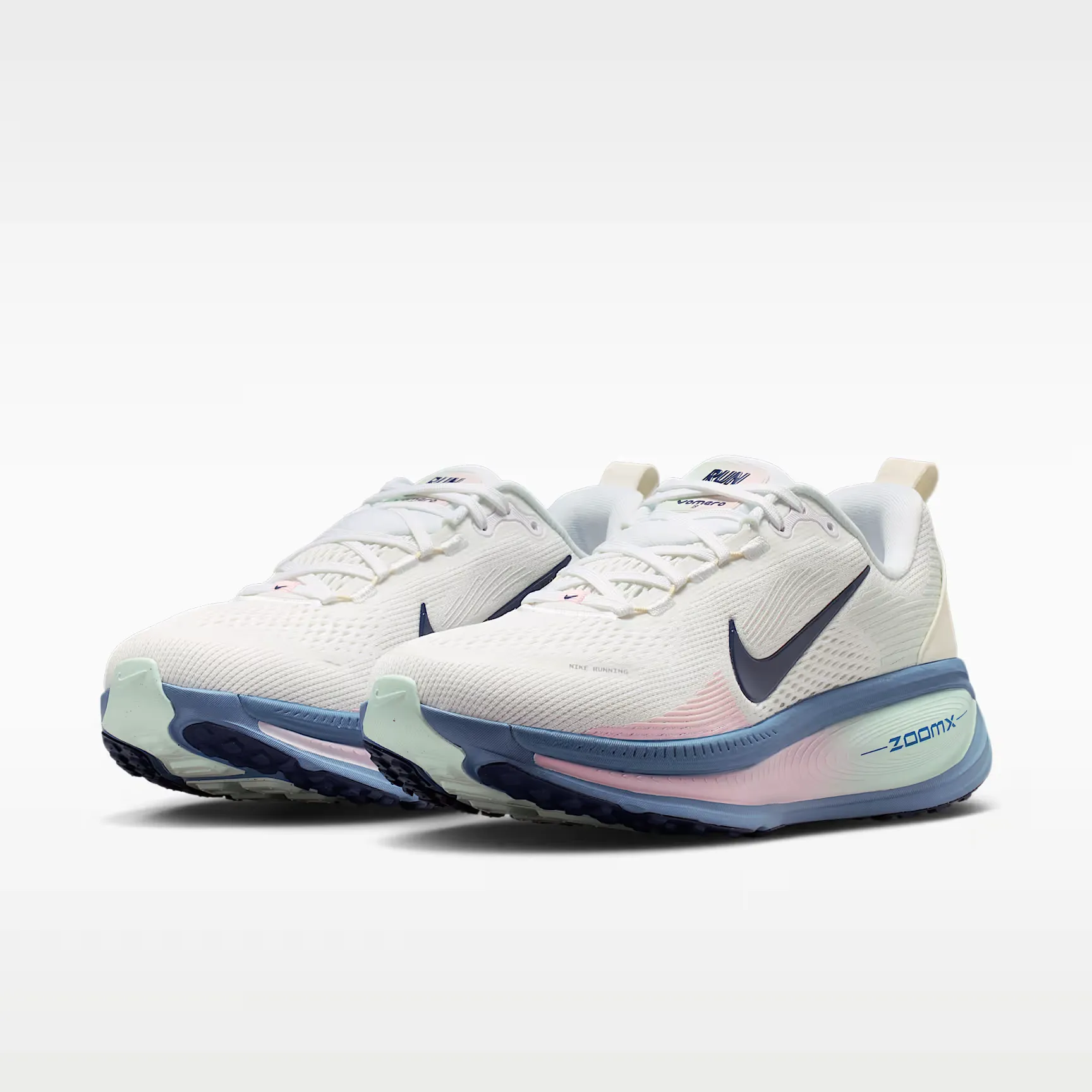 000000_Nike-Vomero-18-WMNS_White-Midnight-Navy_HM6804-115_img4