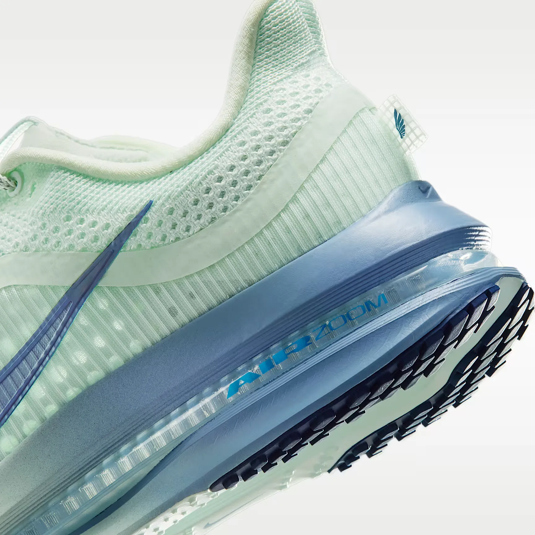 000000_Nike-Pegasus-Premium-WMNS_Barely-Green-Work-Blue_HQ2593-301_img7