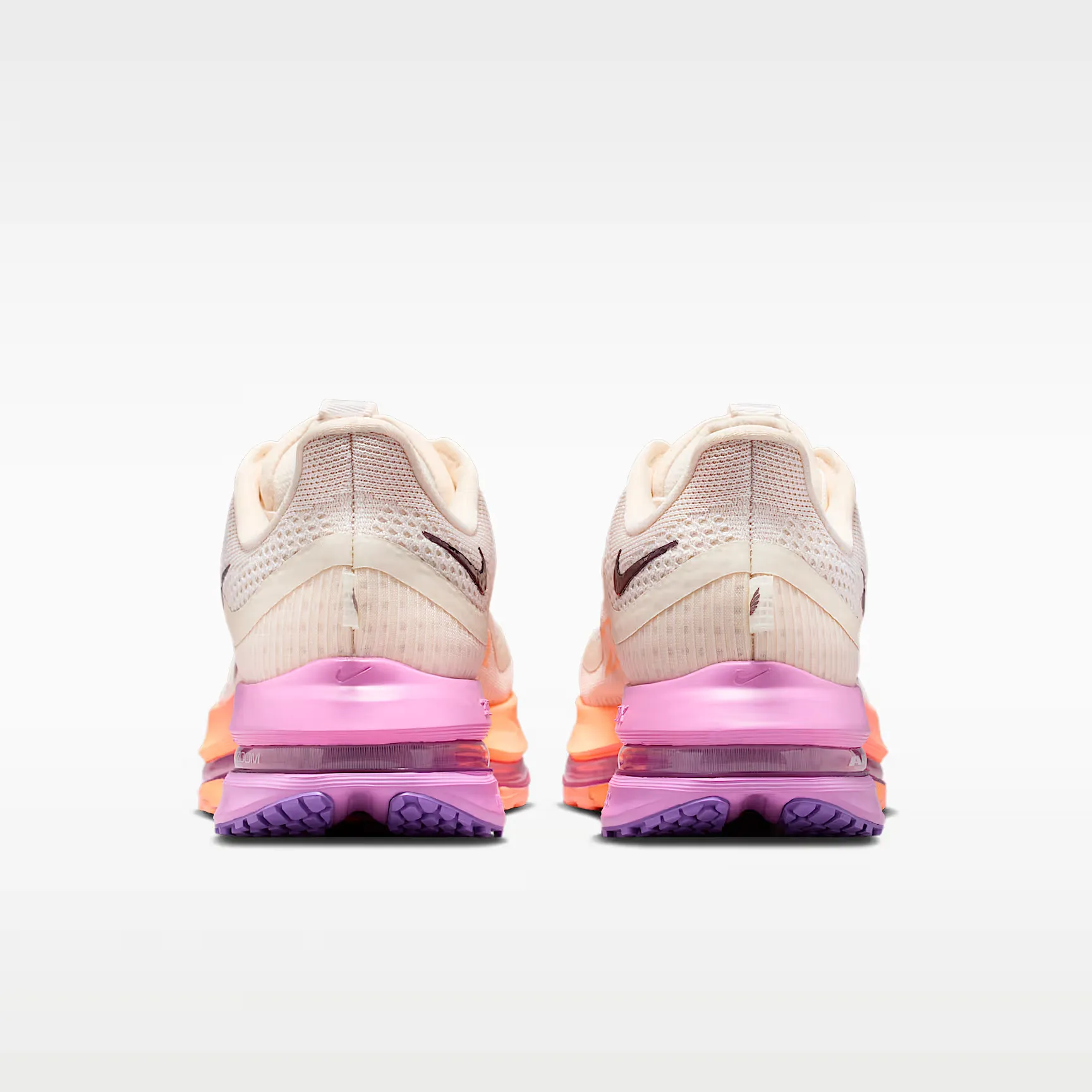 000000_Nike-Pegasus-Premium-WMNS_Chalk-Orange-Pulse_HQ2593-113_img5