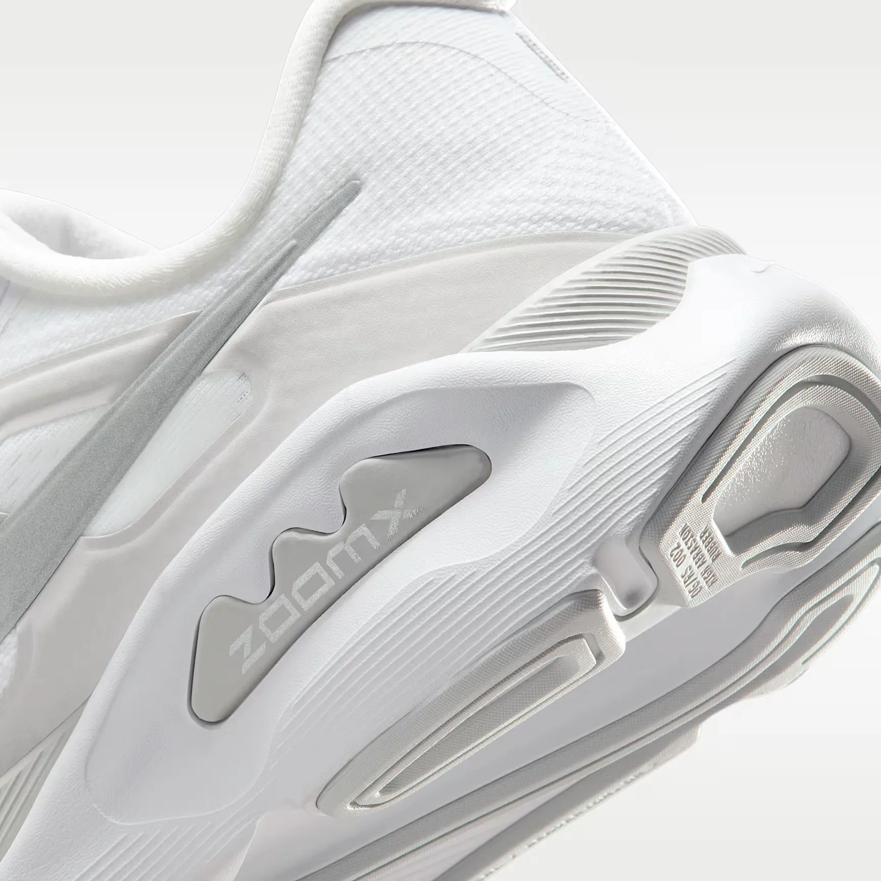 000000_Nike-Structure-Plus-WMNS_White-Photon-Dust_HQ3049-100_img7