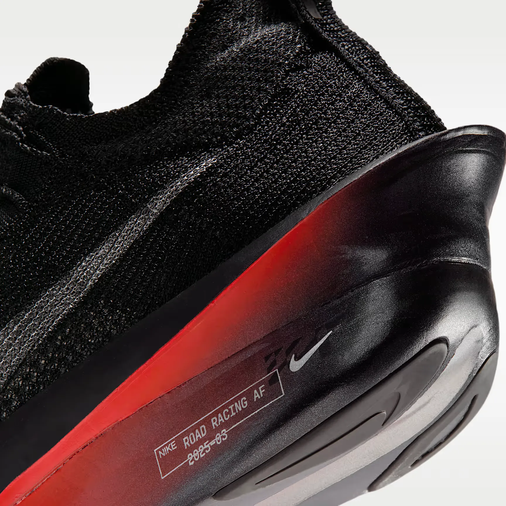 000000_Nike-Alphafly-3_Black-Bright-Crimson_IR1996-001_img7