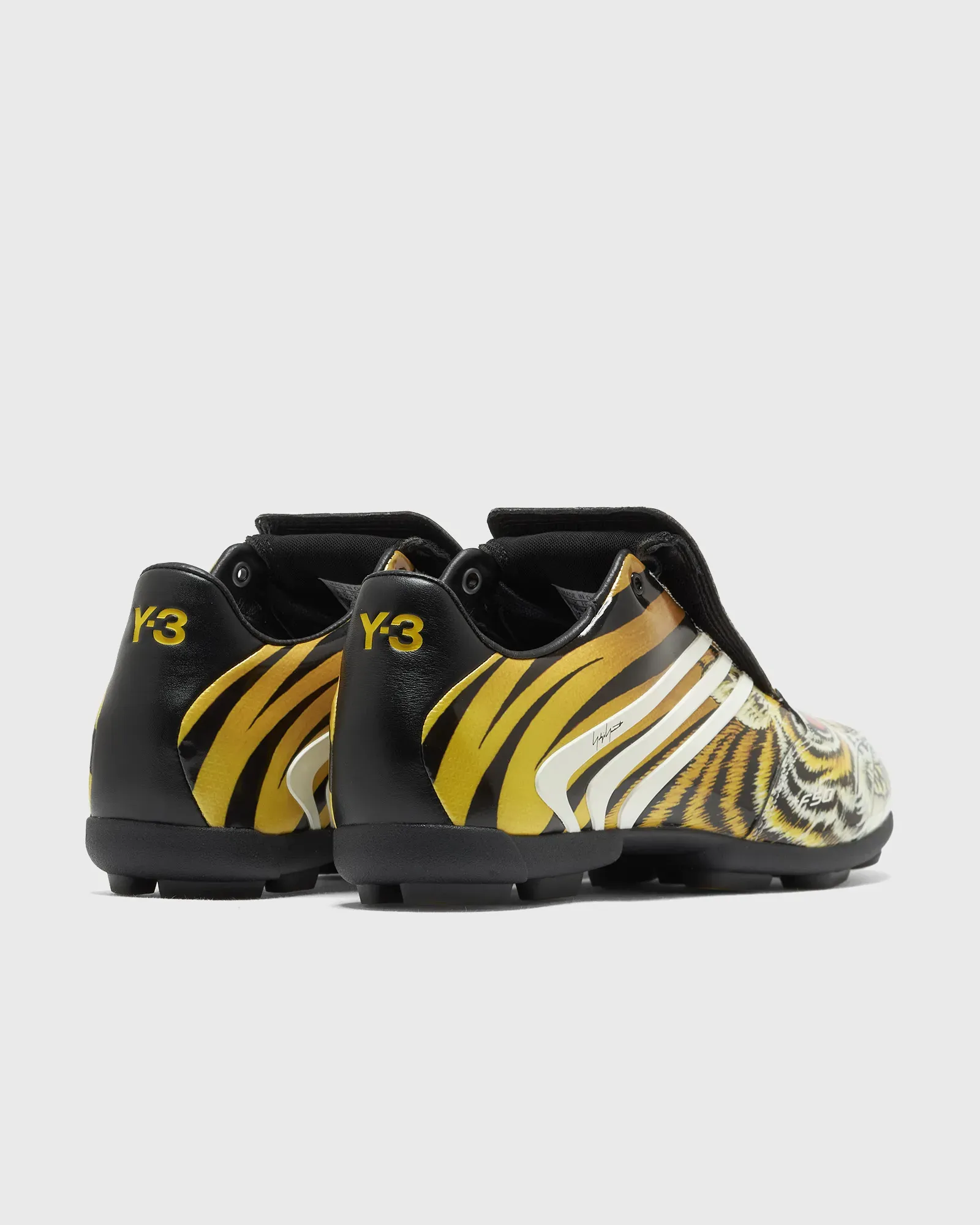 000000_adidas-Y-3-F50-Beast_Tiger_KK3652_img3
