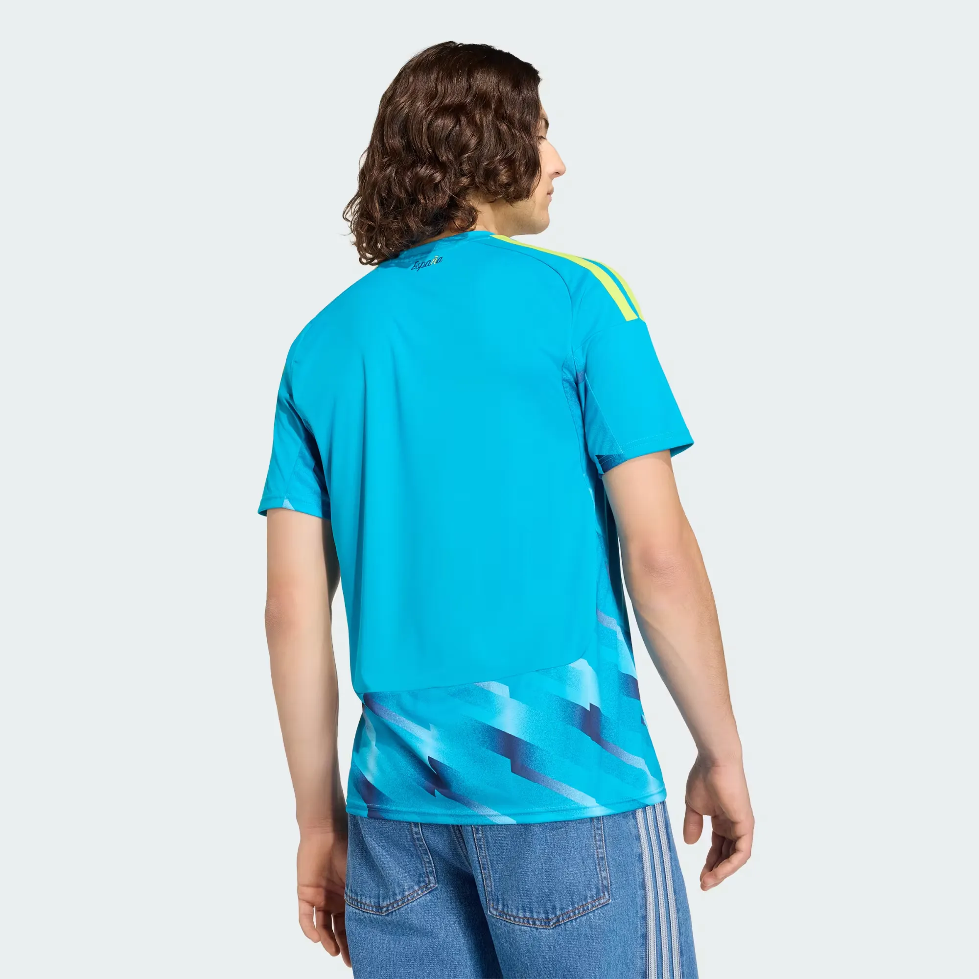 000000_adidas-Spain-26-Home-Goalkeeper-Jersey_Bold-Aqua_KB8371_img2