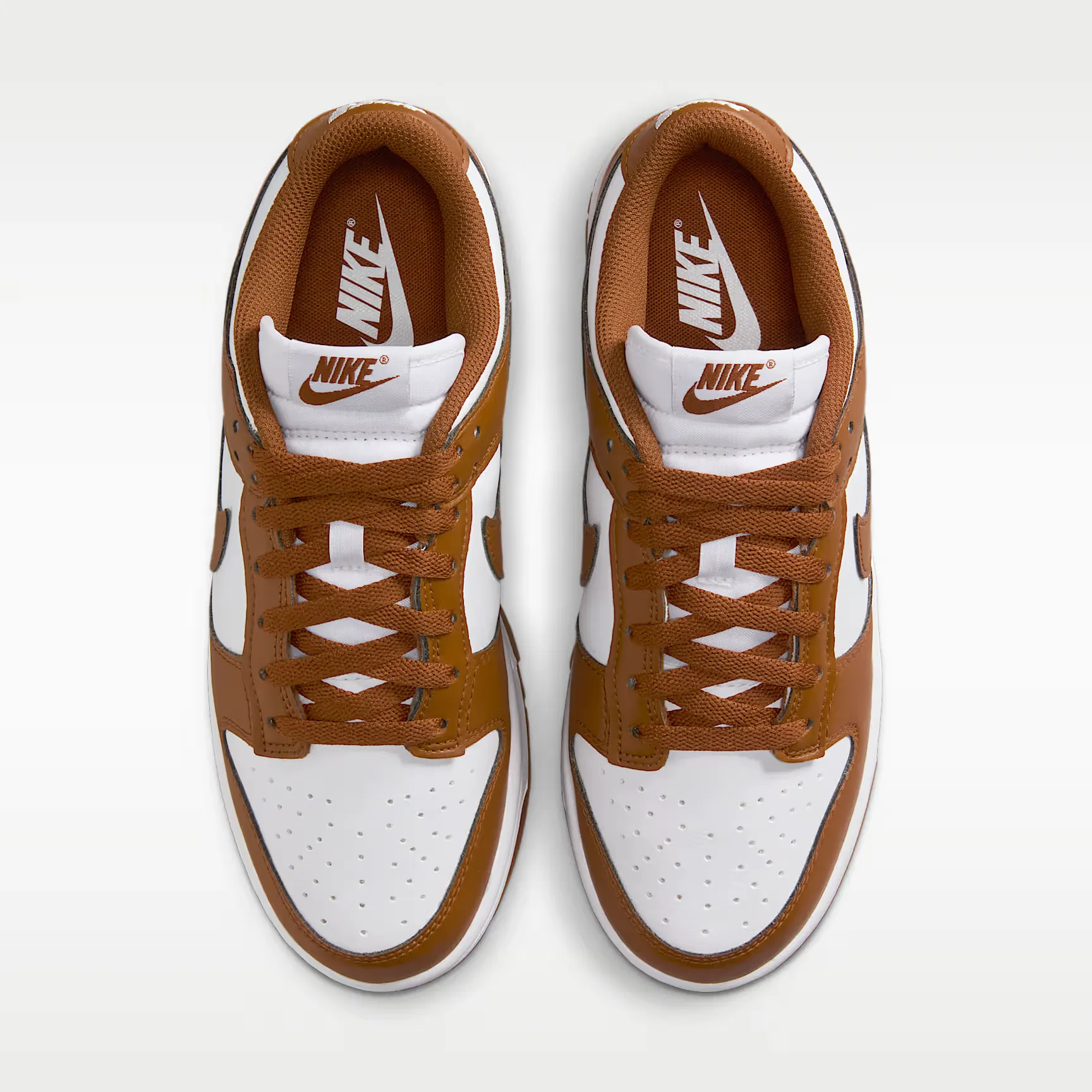 000000_Nike-Dunk-Low-WMNS_Sail-White-Light-British-Tan_IM6572-101_img3