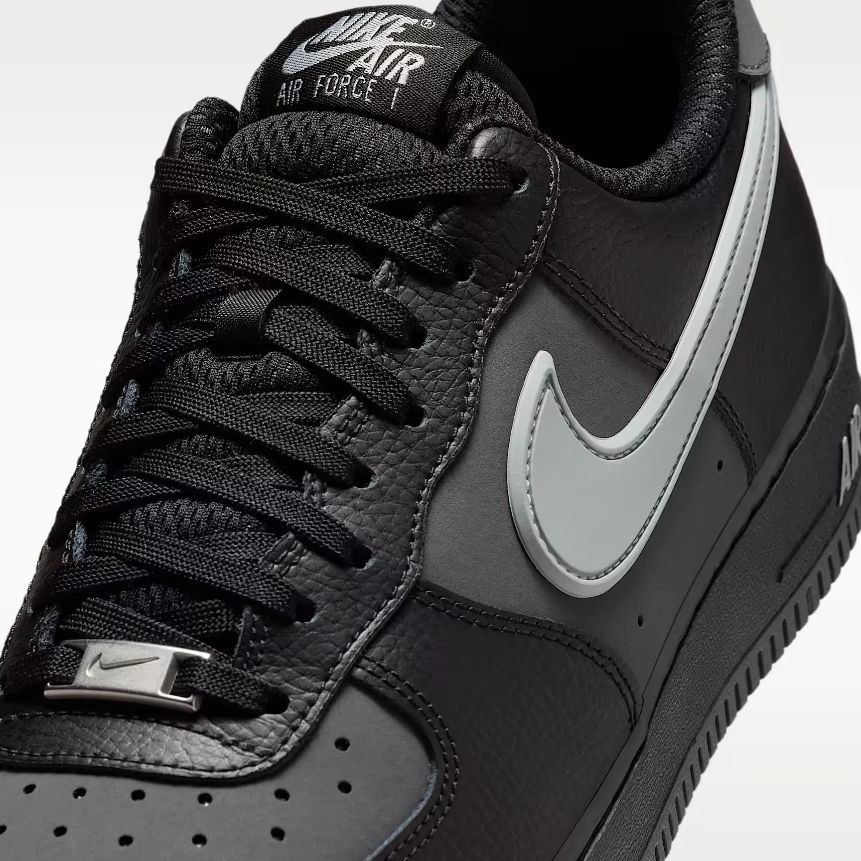 Nike Air Force 1 '07 LV8 