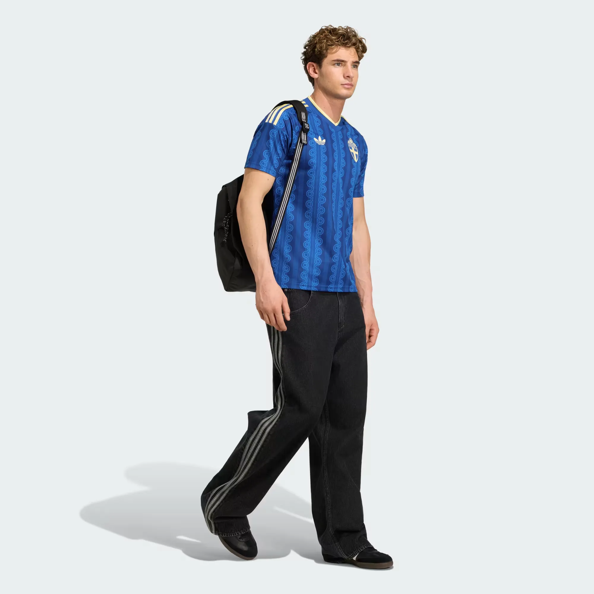 000000_adidas-Sweden-Away-Jersey-2026_Royal-Blue_JM5810_img2