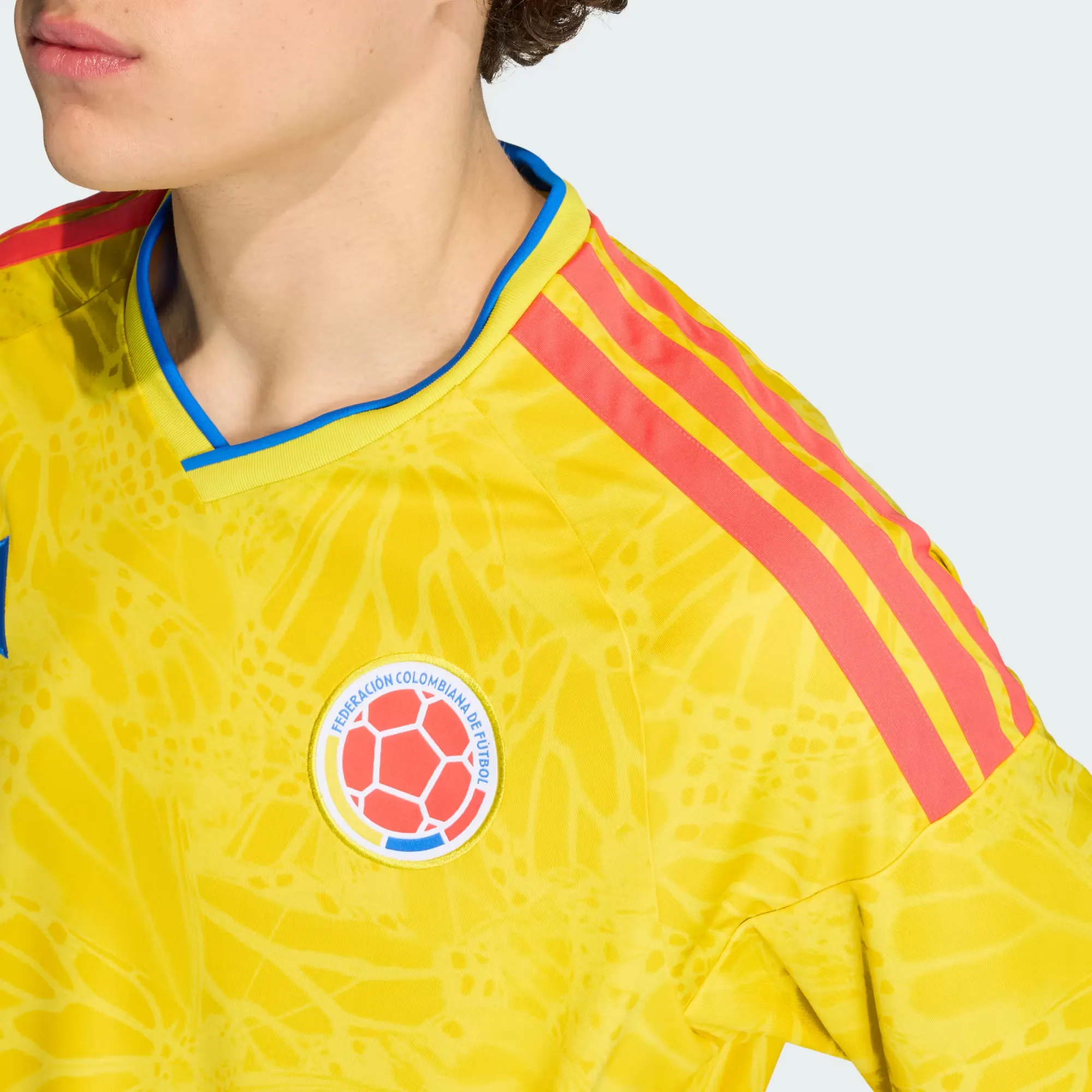 000000_adidas-Replica-Jersey-2026_Colombia-Home_JL6972_img5