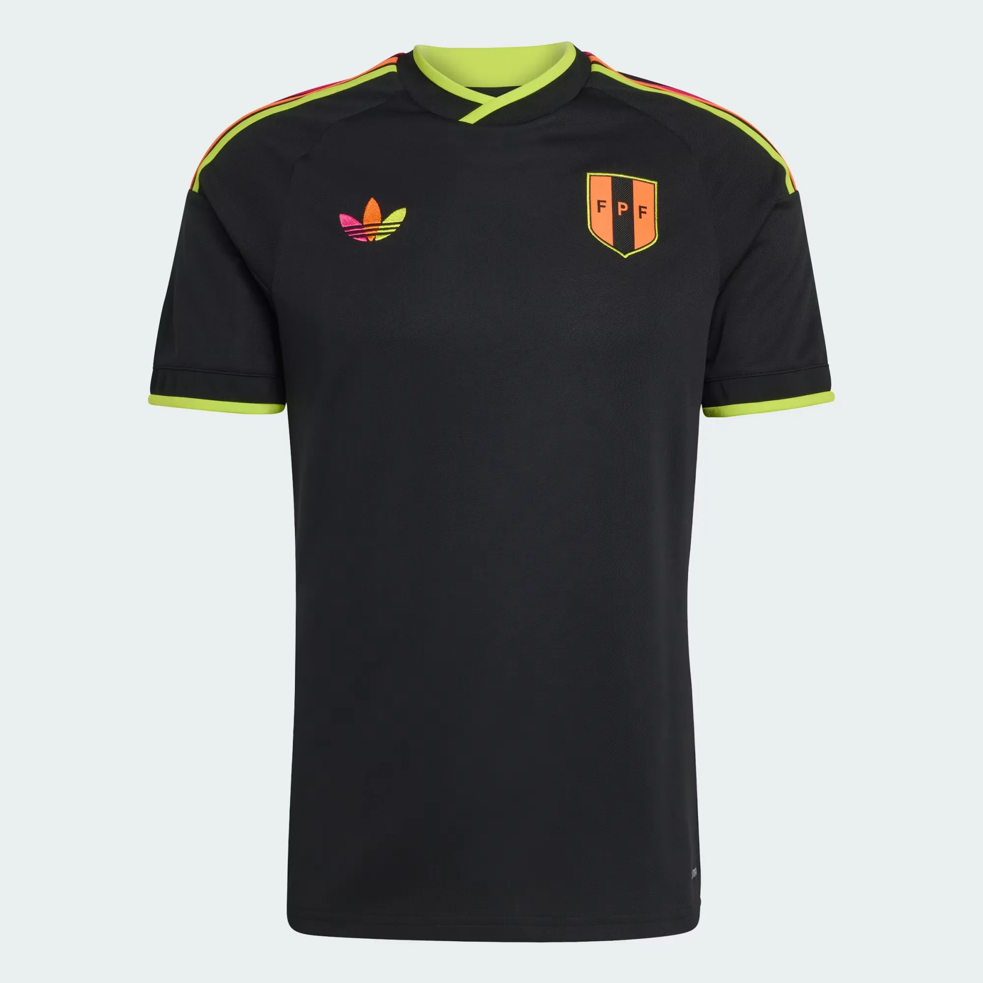 000000_adidas-Maillot-Exterieur-Perou-26_Black_JL8660_img4