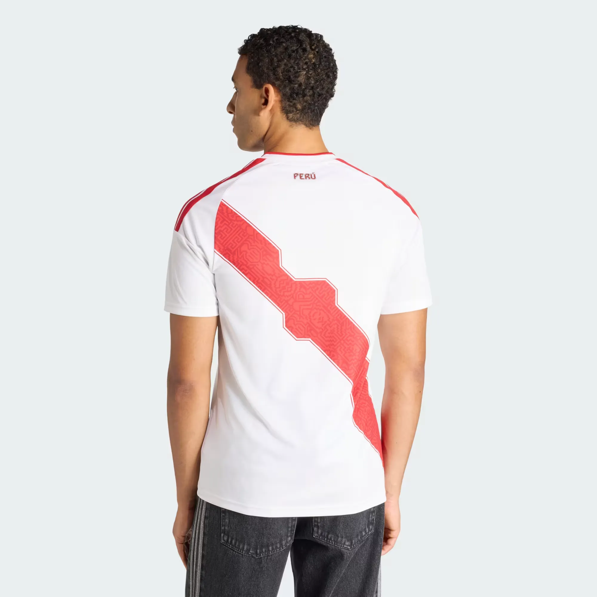 000000_adidas-Peru-Maillot-Domicile-26_White-Red_JL8651_img2