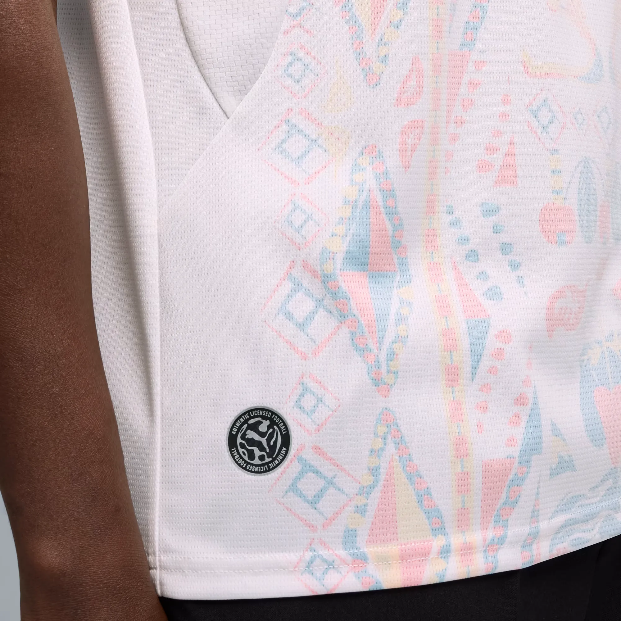 000000_Puma-Senegal-Home-Jersey-2026_White-Wild-Green_783165-01_img5