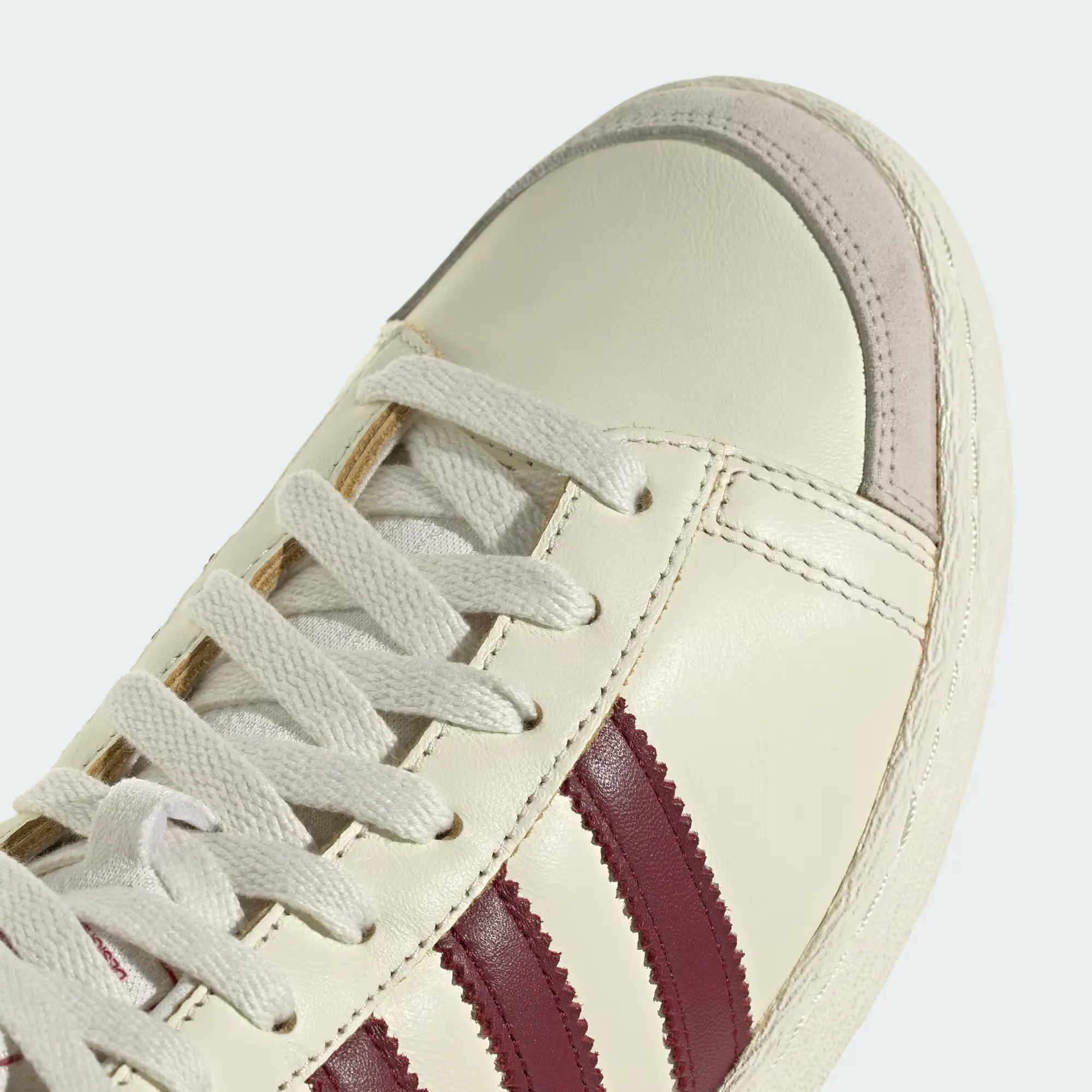 000000_adidas-Jabbar-High_Off-White-Alumina_KJ1249_img9