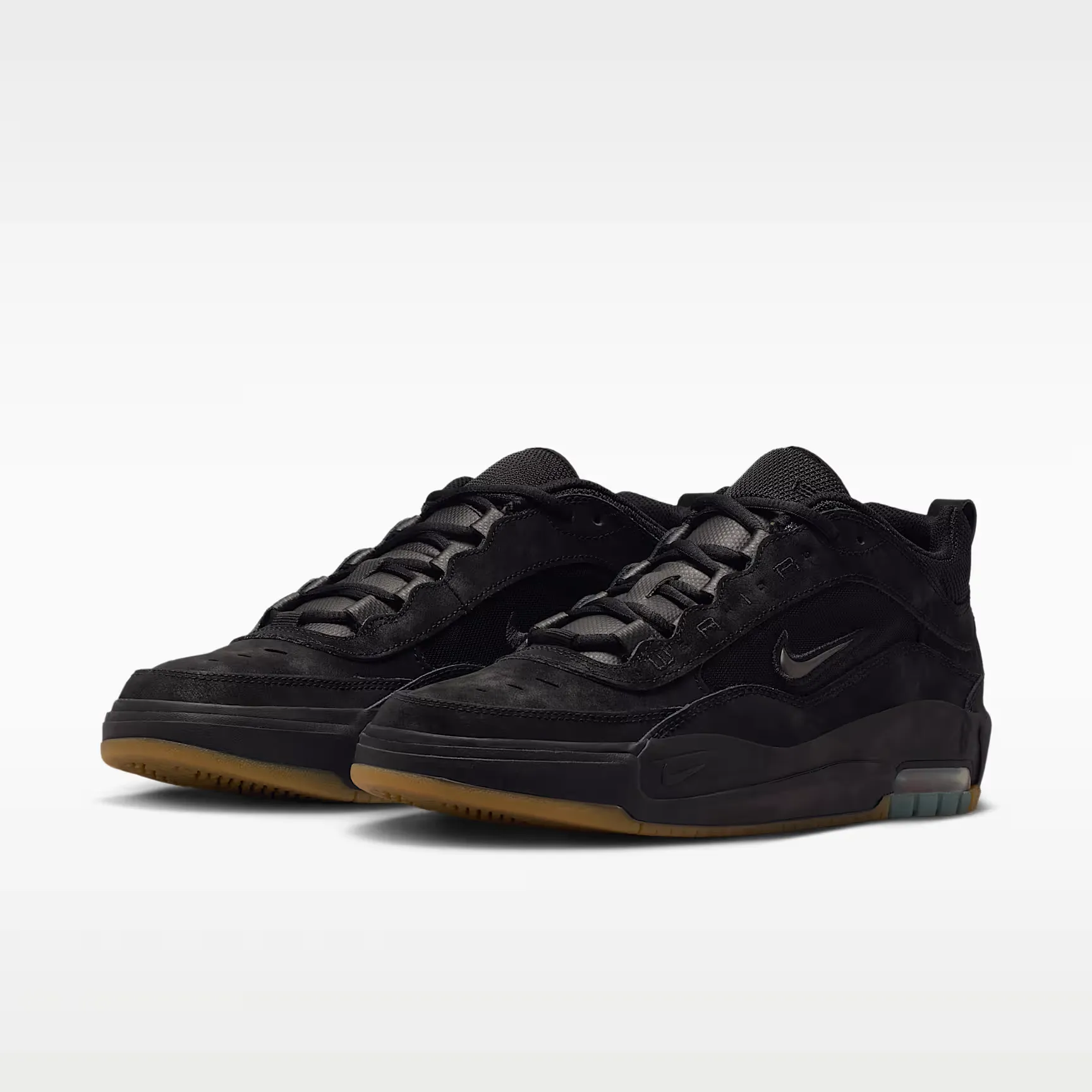 000000_Nike-SB-Air-Max-Ishod_Triple-Black-Gum_IR1887-001_img4