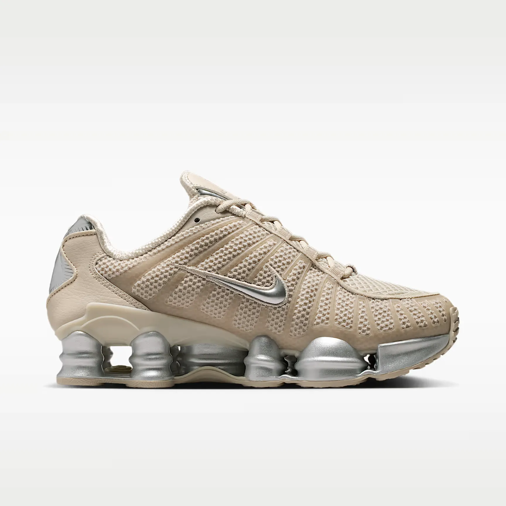 000000_Nike-Shox-TL-WMNS_Cream_IH2559-200_img2