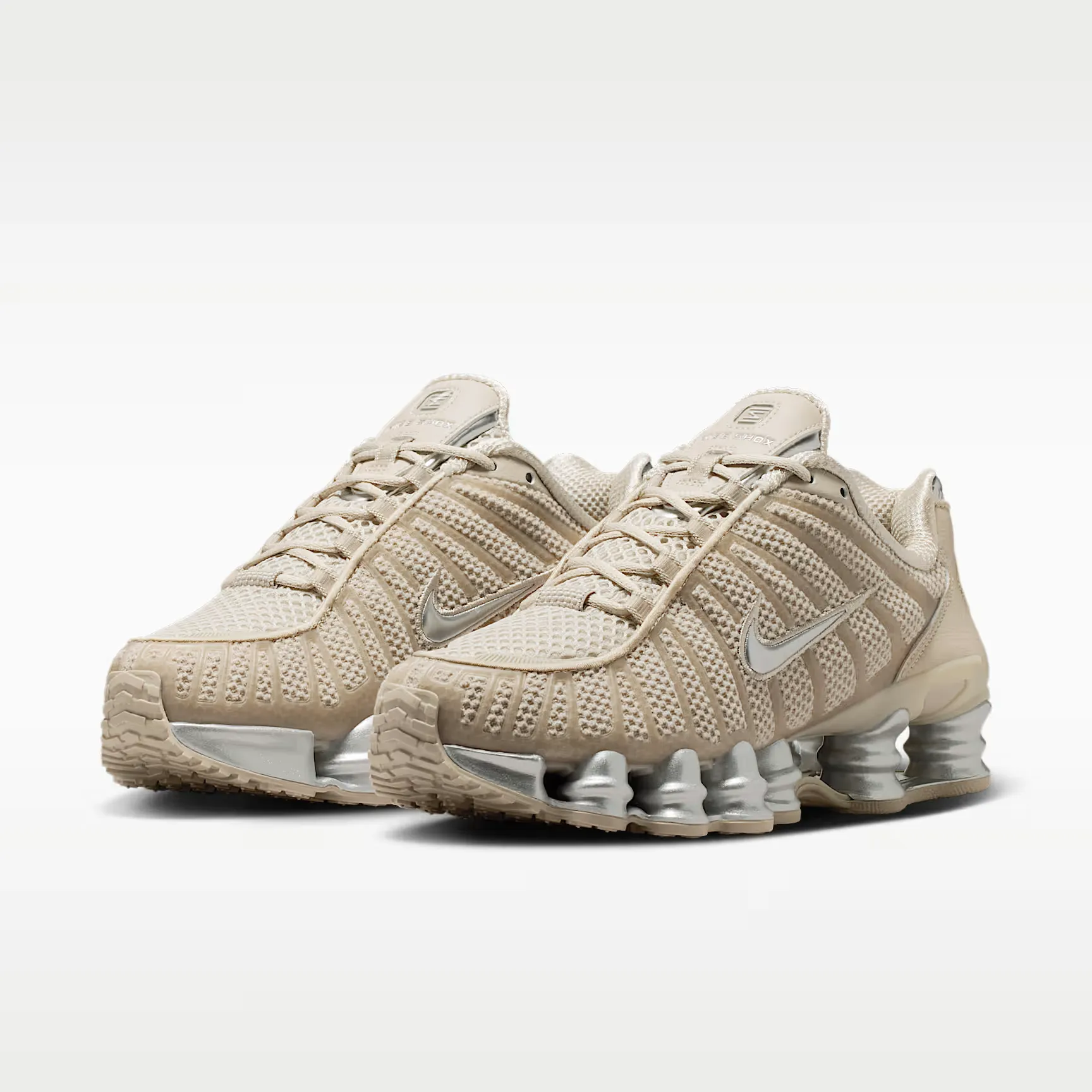 000000_Nike-Shox-TL-WMNS_Cream_IH2559-200_img4