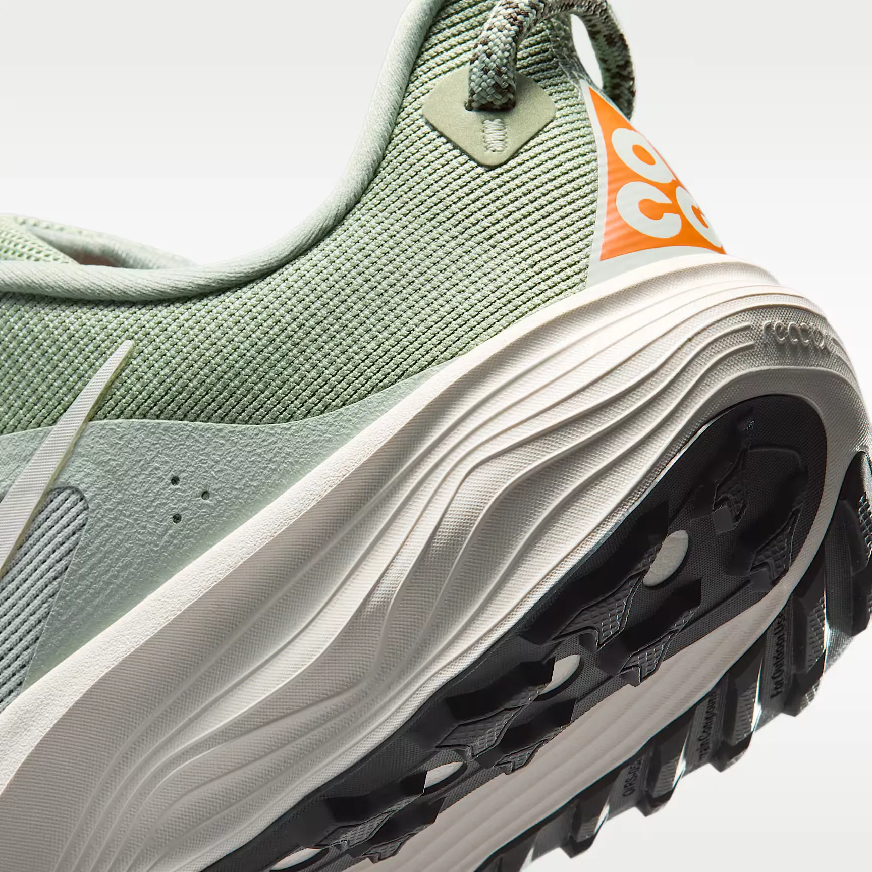 000000_Nike-ACG-Pegasus-Trail_Jade-Horizon_HV8116-310_img8