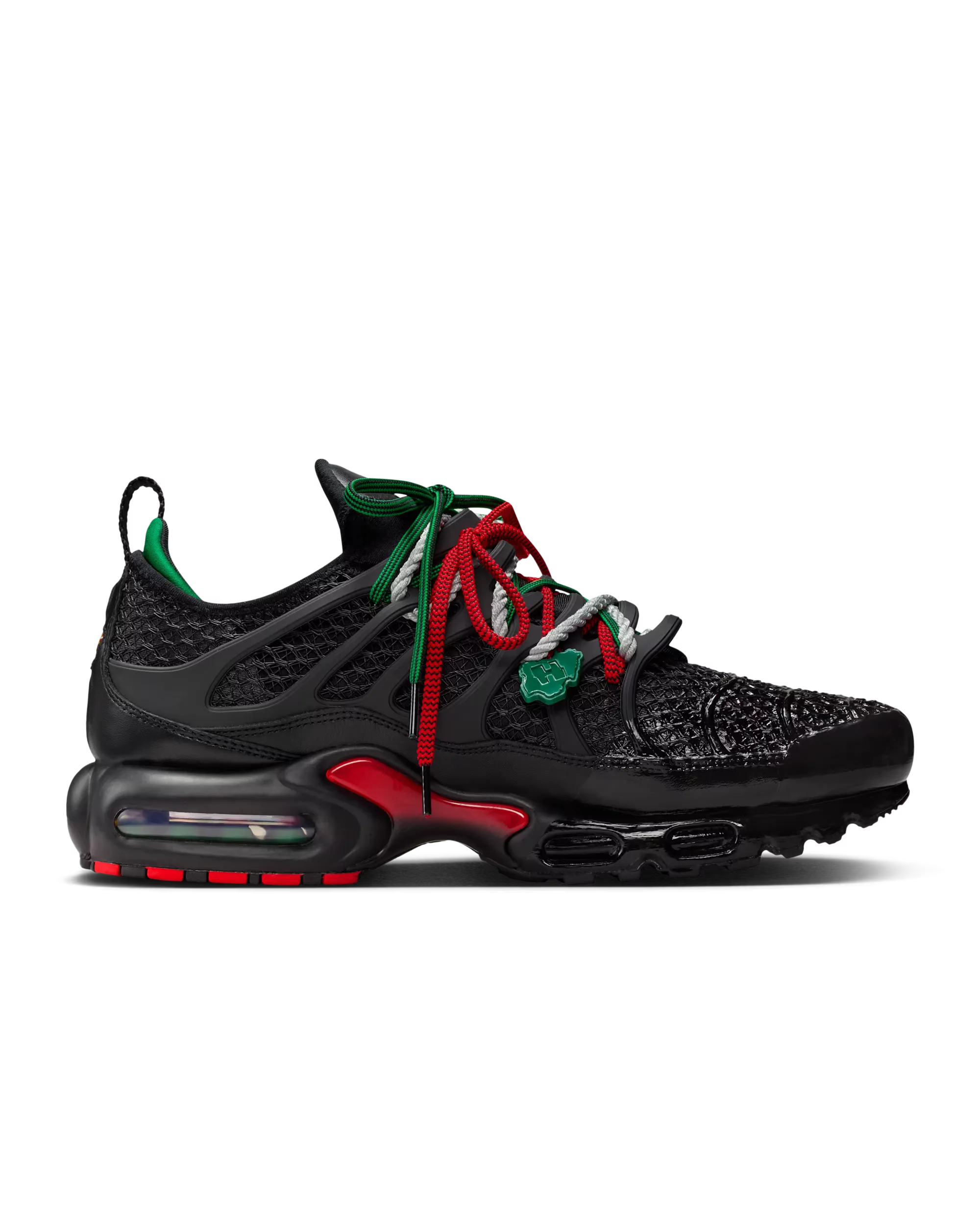 Homecoming-x-Nike-Air-Max-Plus_Pan-African-Black_IM4960-001_img2