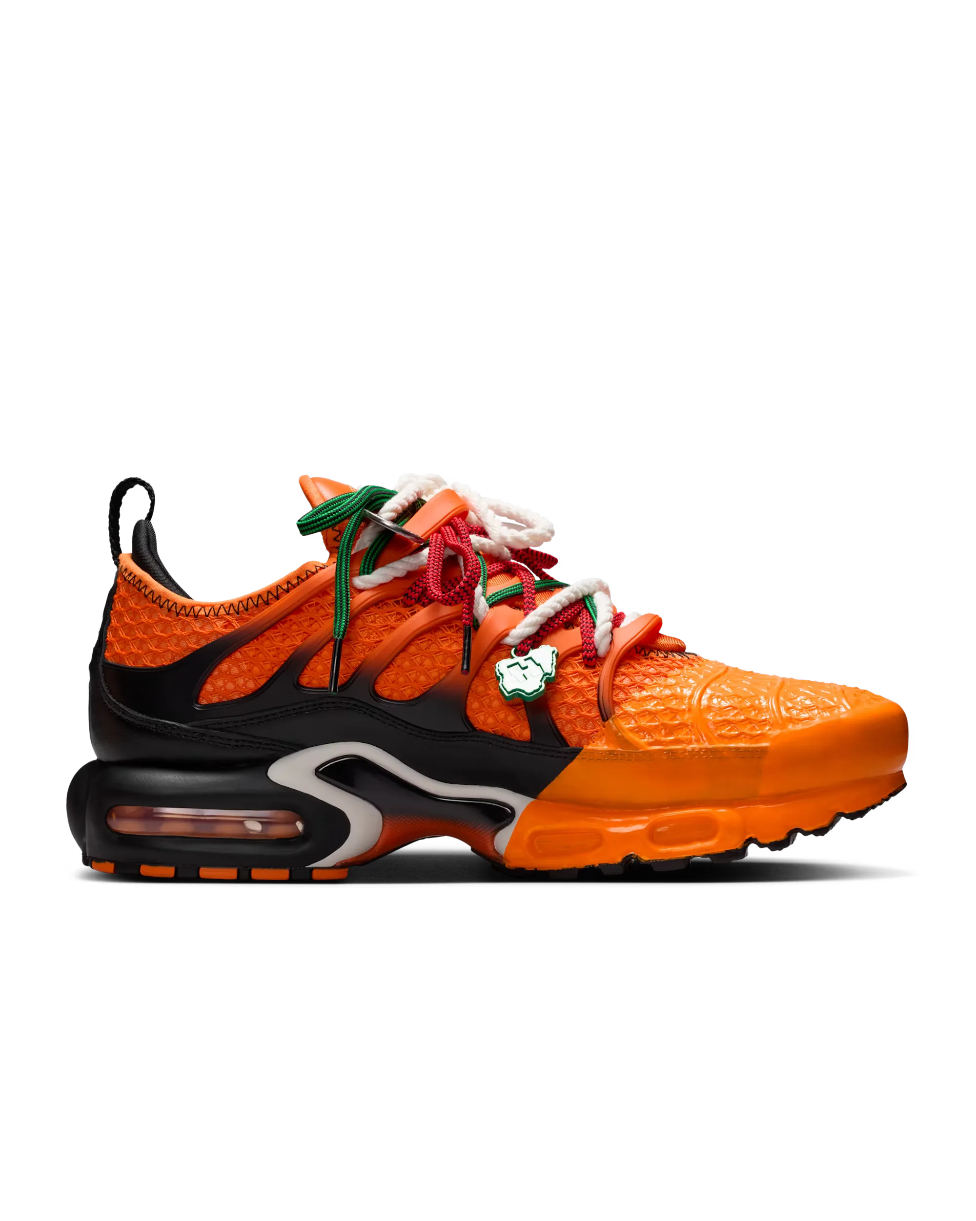 Homecoming-x-Nike-Air-Max-Plus_African-Sunrise-Safety-Orange_IM4960-800_img2