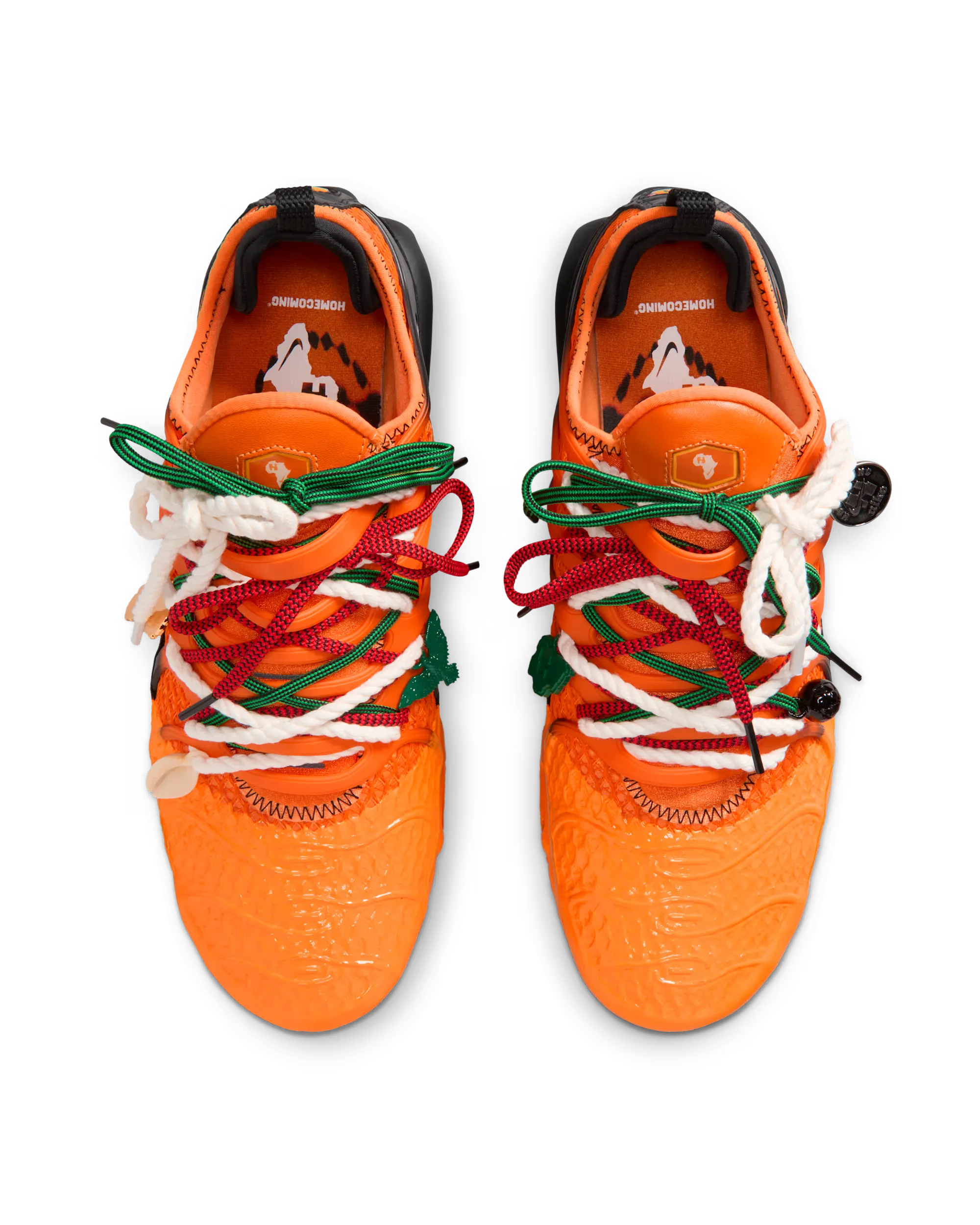 Homecoming-x-Nike-Air-Max-Plus_African-Sunrise-Safety-Orange_IM4960-800_img3