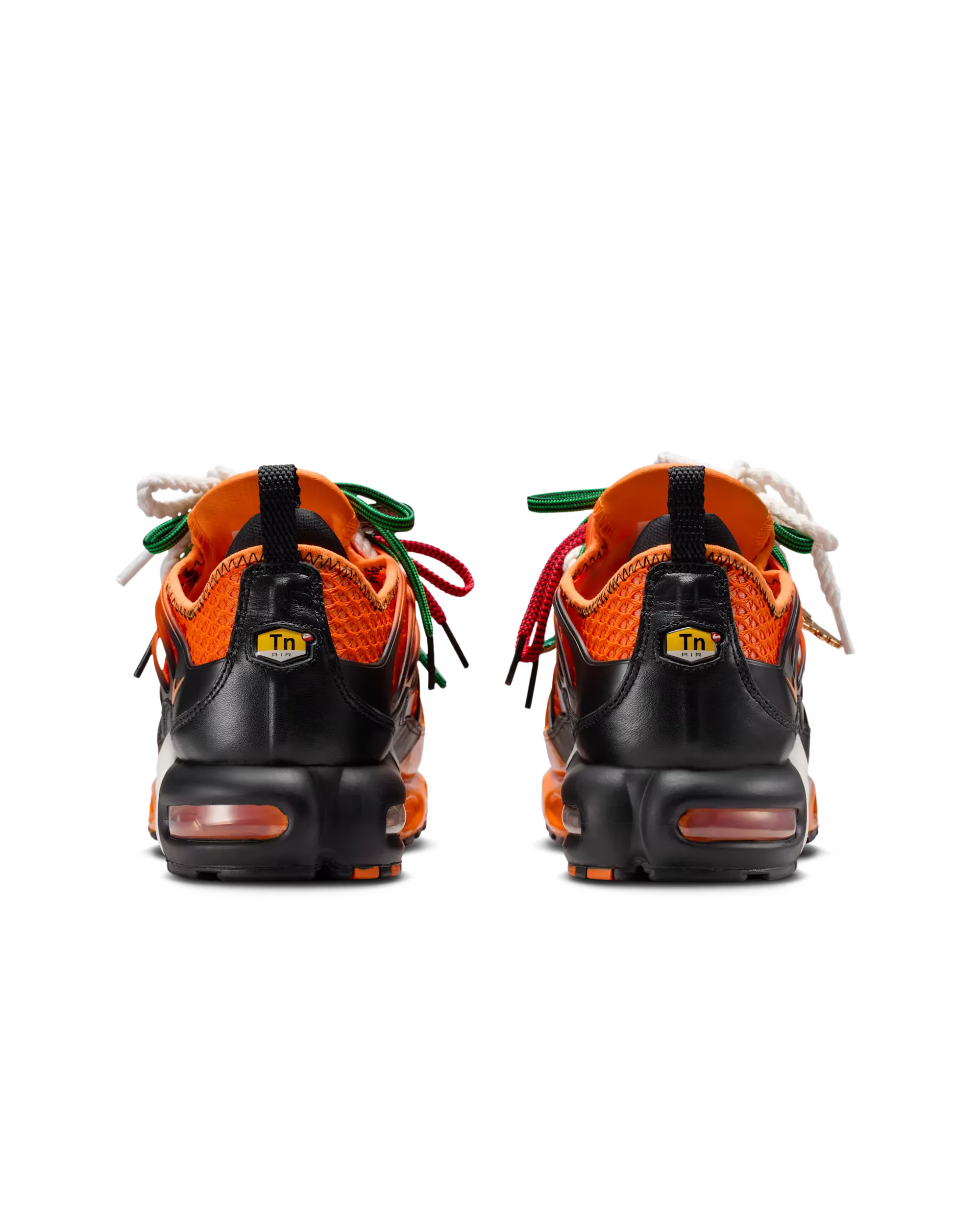 Homecoming-x-Nike-Air-Max-Plus_African-Sunrise-Safety-Orange_IM4960-800_img4