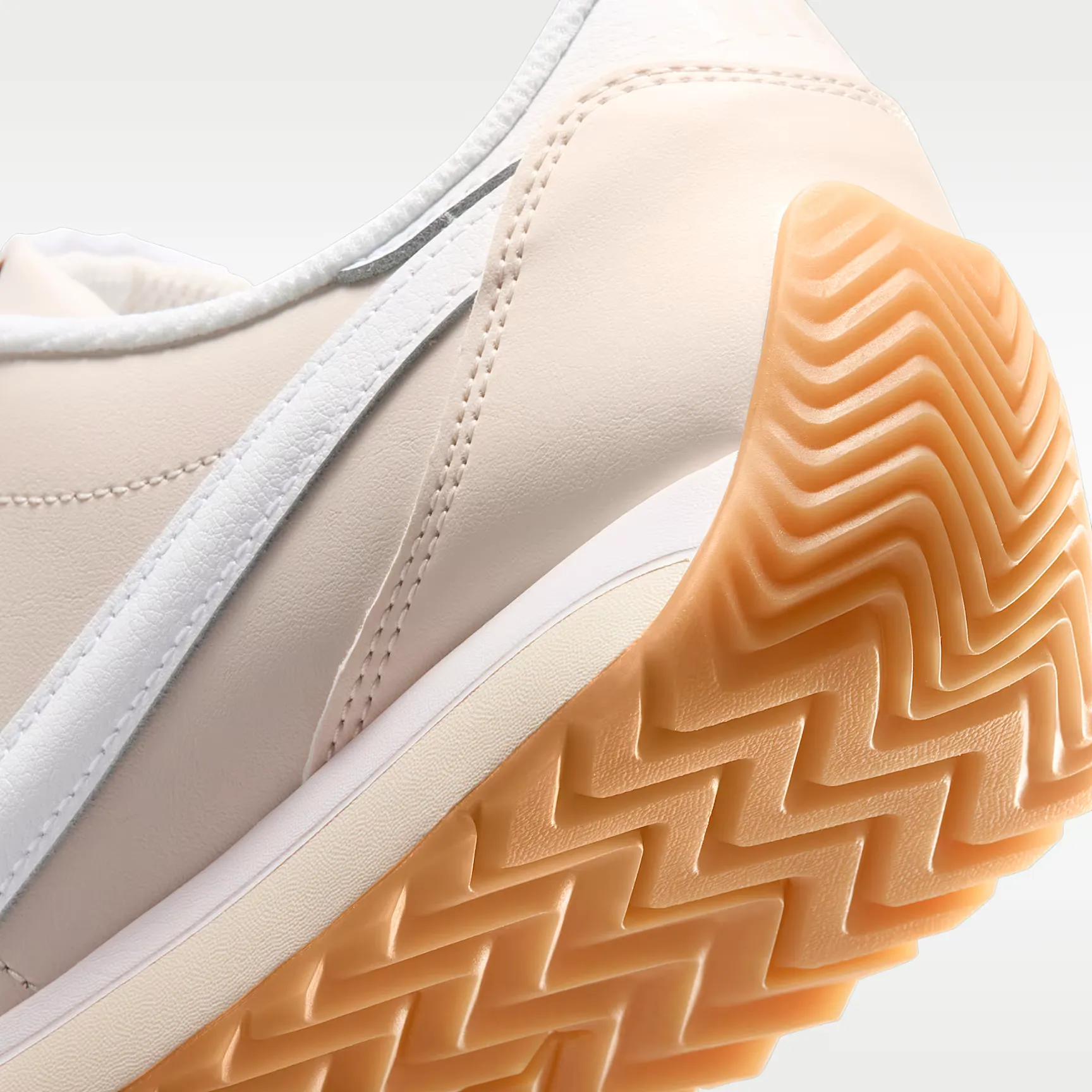 000000_Nike_Nike-Pacific-Leather-Le-Wmns_IR1374-100_img7