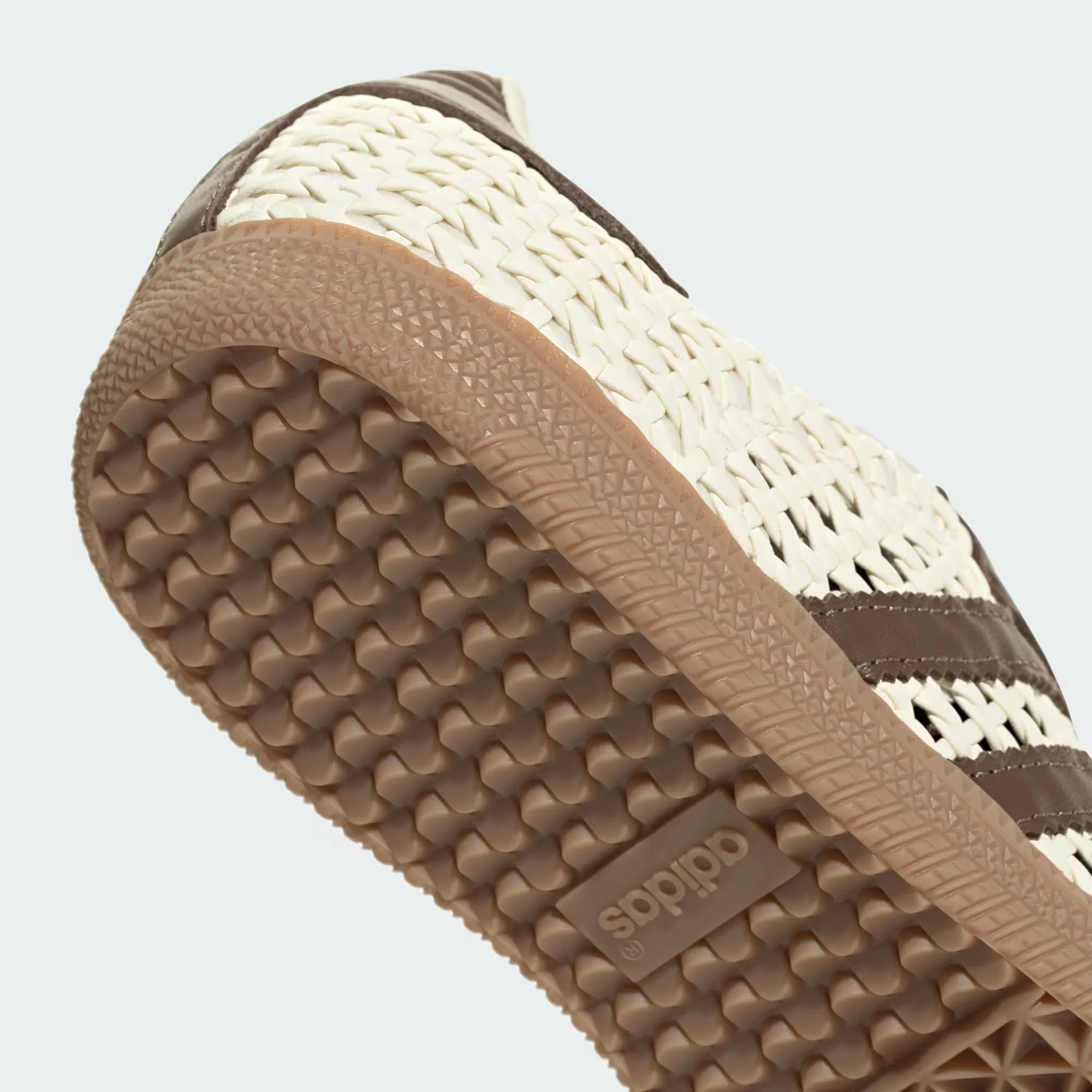 000000_adidas-Samba-OG_Cream-White-Earth-Strata-Gold-Metallic_IH9373_img1