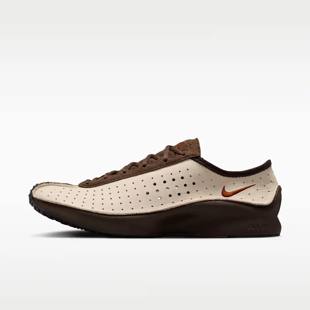 000000_Nike-Air-Superfly_Sanddrift-Baroque-Brown_IU7555-126_img0